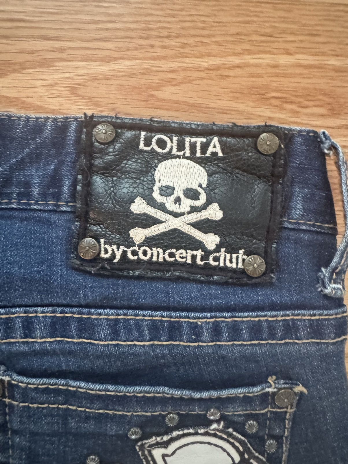 Japanese Brand Lolita Jeans Skull Cross Studs Motif Low Waisted Size 25" / US 0 / IT 36 - 5 Thumbnail