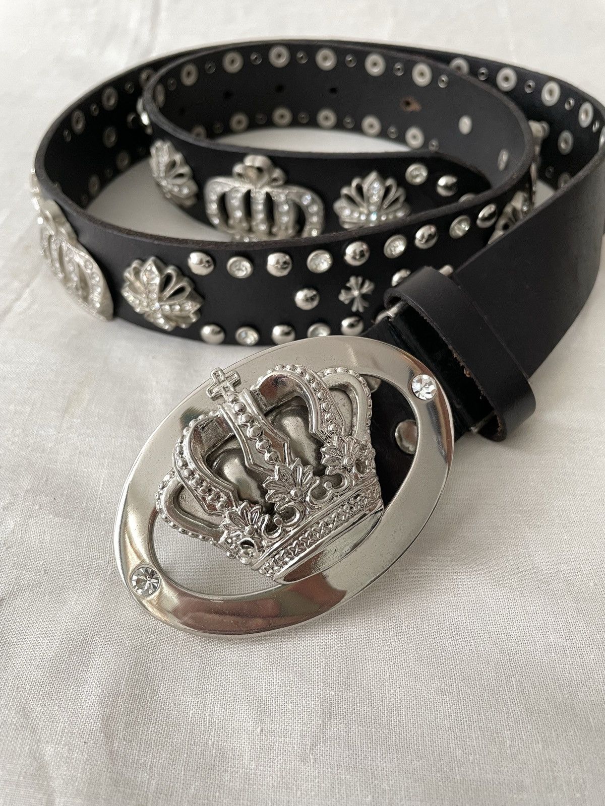 B.B. Simon Crown Buckle Studded Leather Belt Size ONE SIZE - 3 Thumbnail