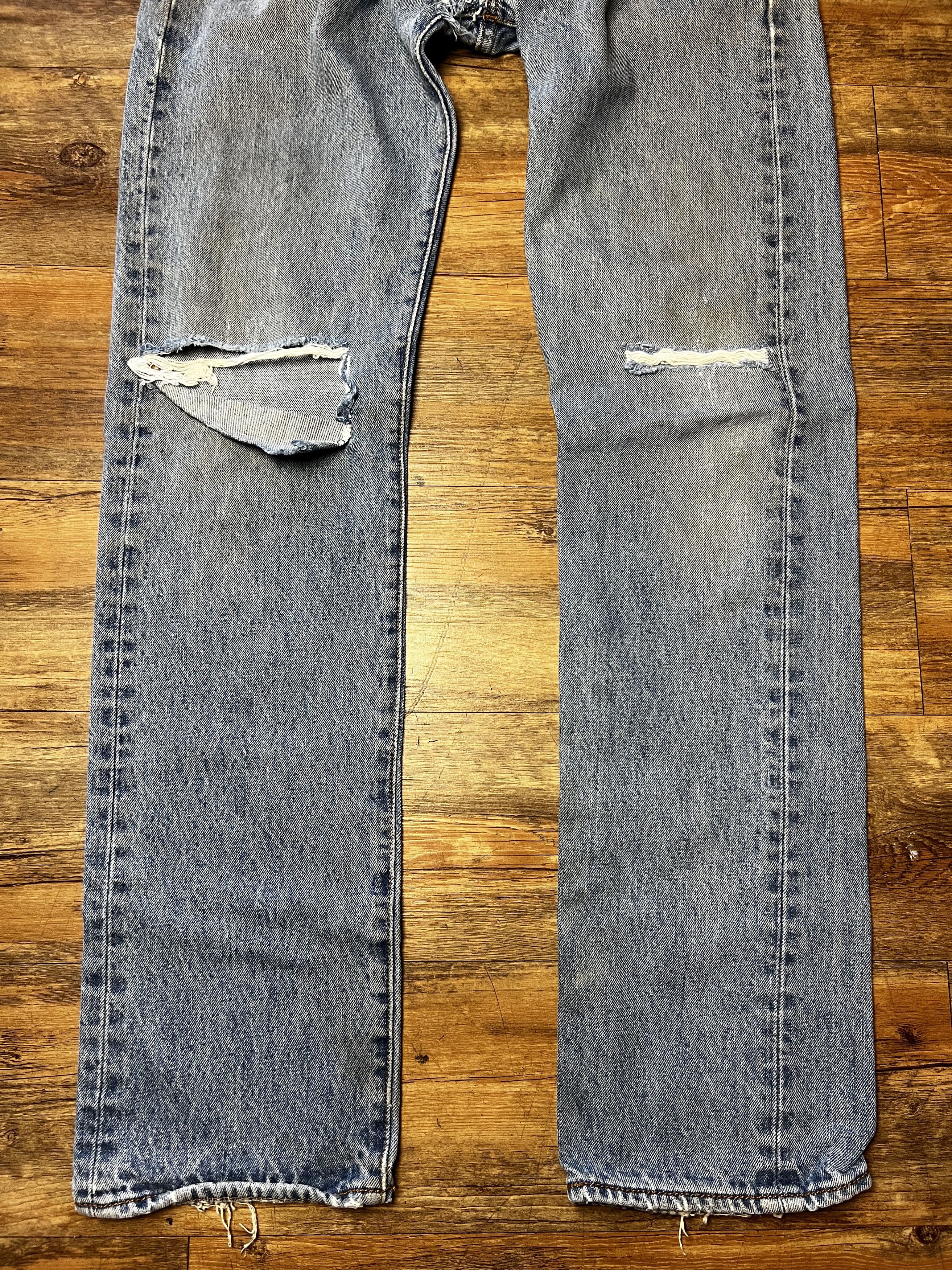 Levi's Vintage Clothing Vintage 501 Levi's Straight Leg Blue Button Fly Denim Jeans Size US 30 / EU 46 - 4 Thumbnail