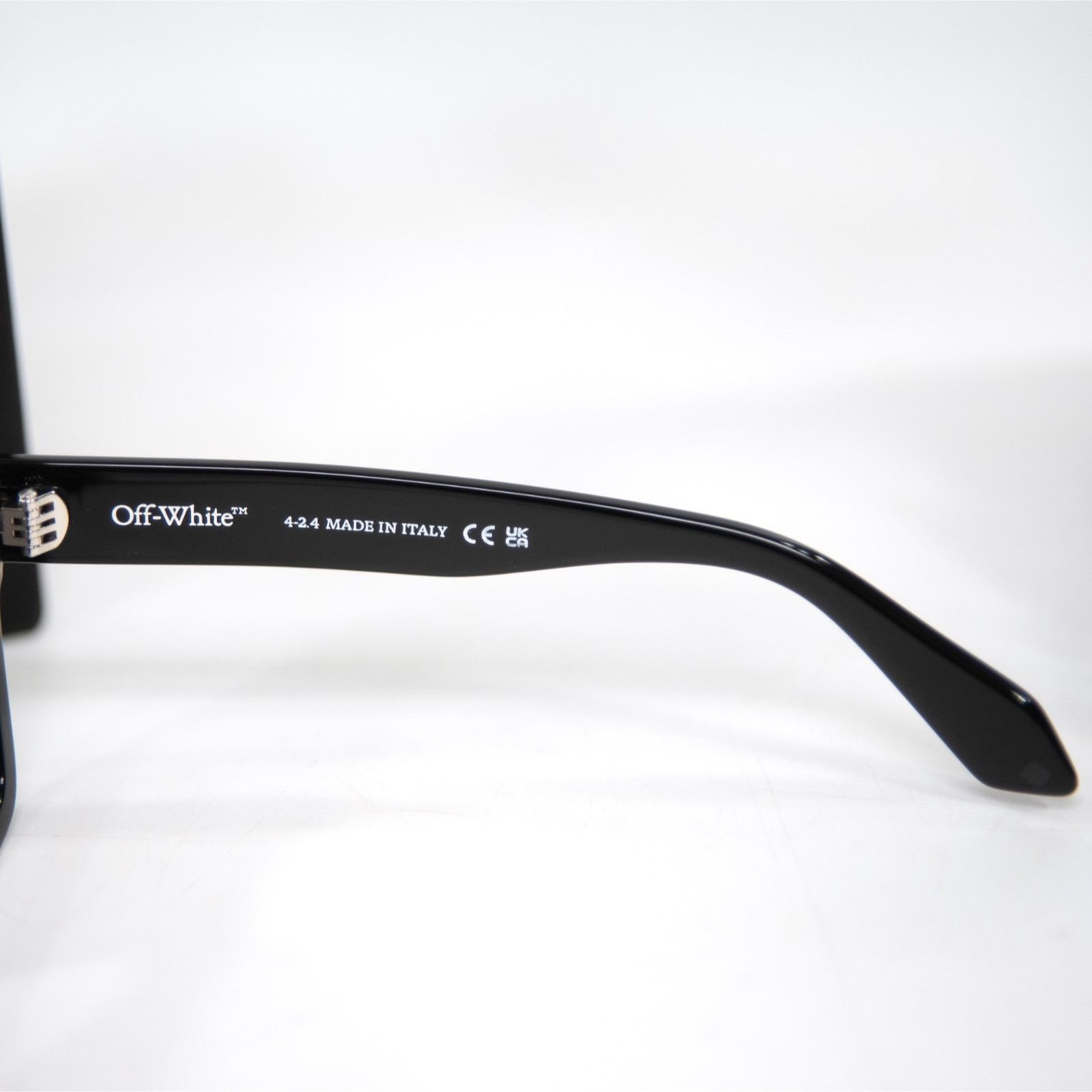 Off-White Off-White OER1110 Cincinnati Black Logo Sunglasses NWT Case Size ONE SIZE - 4 Thumbnail