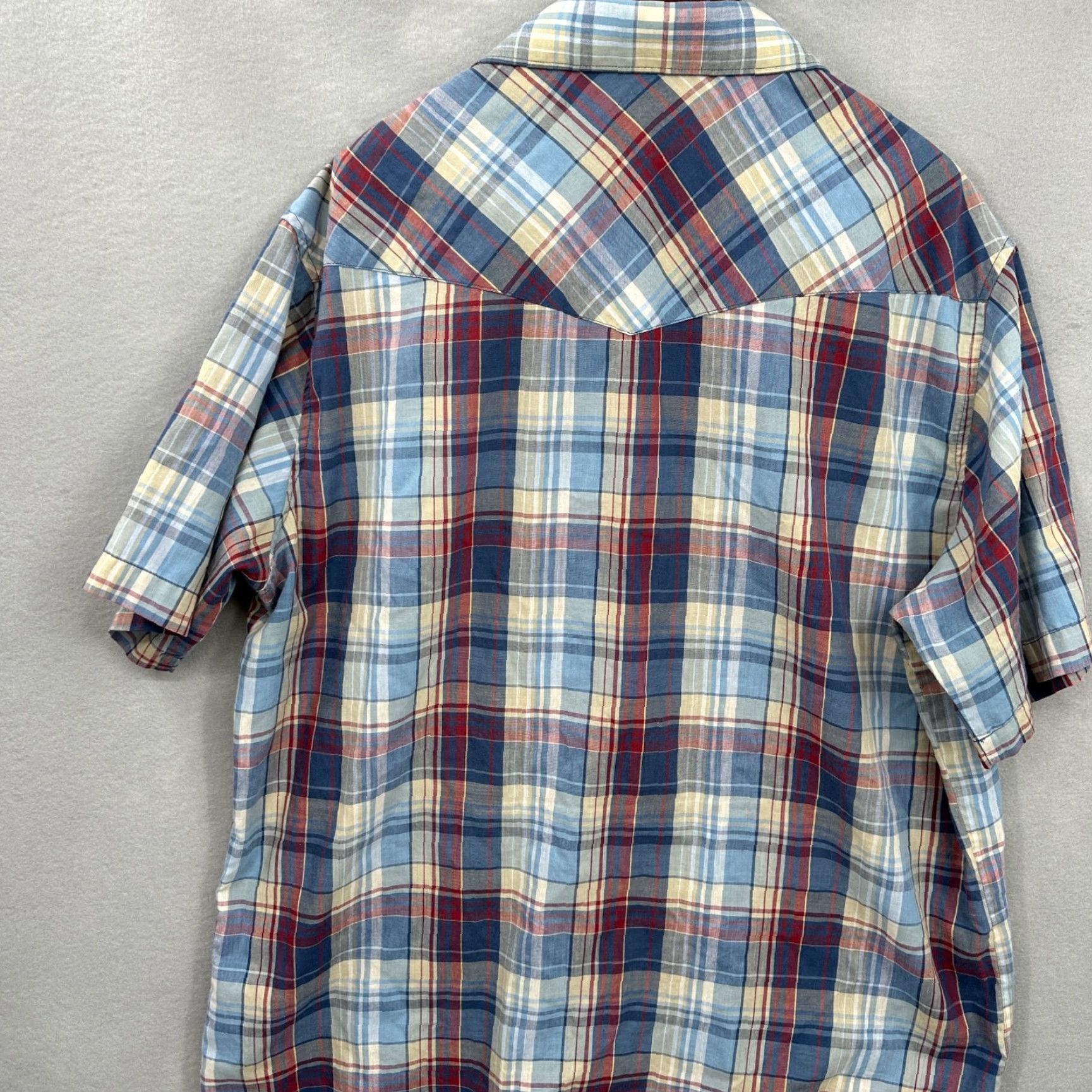 Wrangler VINTAGE Wrangler Shirt Mens XL Pearl Snap Western Short Sleeve Long Tails READ Size US XL / EU 56 / 4 - 5 Thumbnail