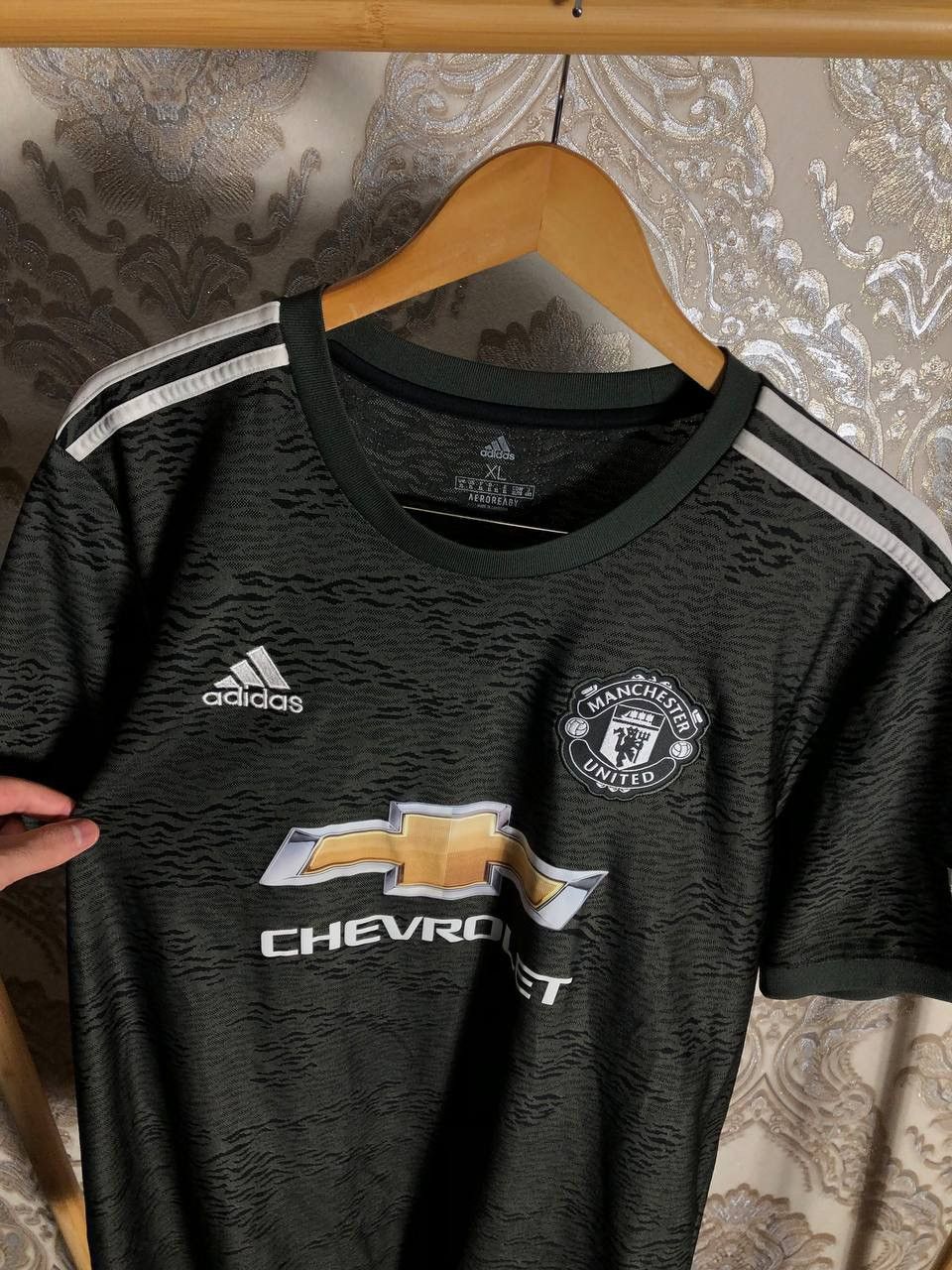Vintage ADIDAS FC MANCHESTER UNITED ENGLAND SOCCER JERSEY RETRO Y2K Size US XL / EU 56 / 4 - 2 Thumbnail