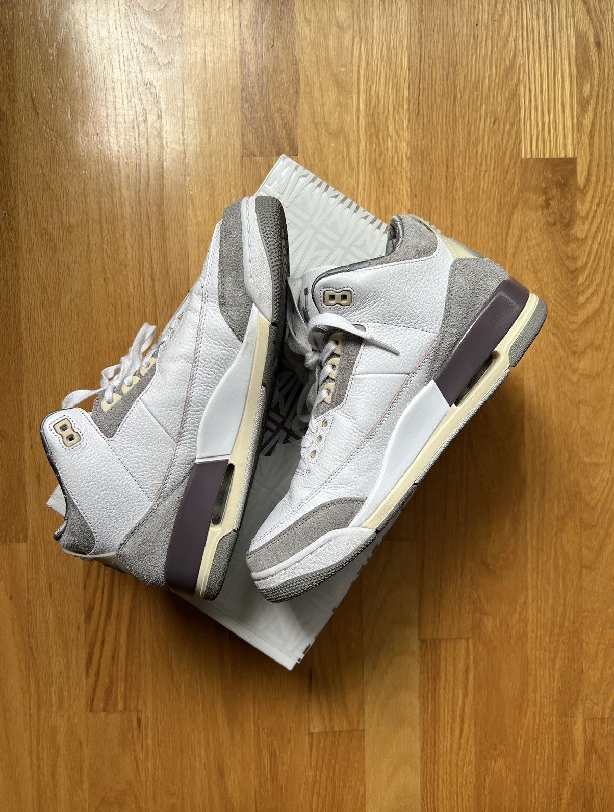 A Ma Maniere × Jordan Brand Jordan 3 x A Ma Maniere 10M Size US 10 / EU 43 - 2 Thumbnail