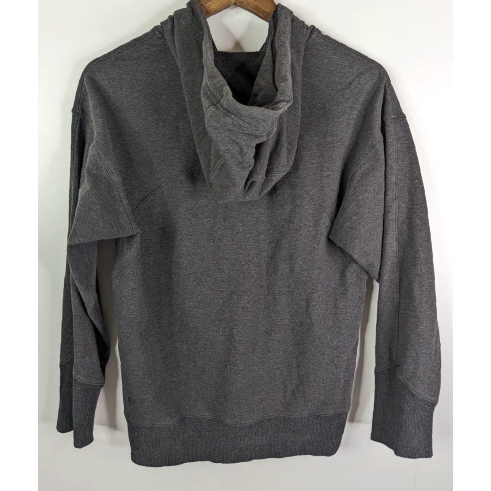 Lululemon Lululemon Ready to Roll Hoodie Full Zip Jacket Heathered Black Women’s 2 W3BYNS Size 2 Athletic Performance Yoga Moisture Wicking Shirt Size XS / US 0-2 / IT 36-38 - 5 Thumbnail