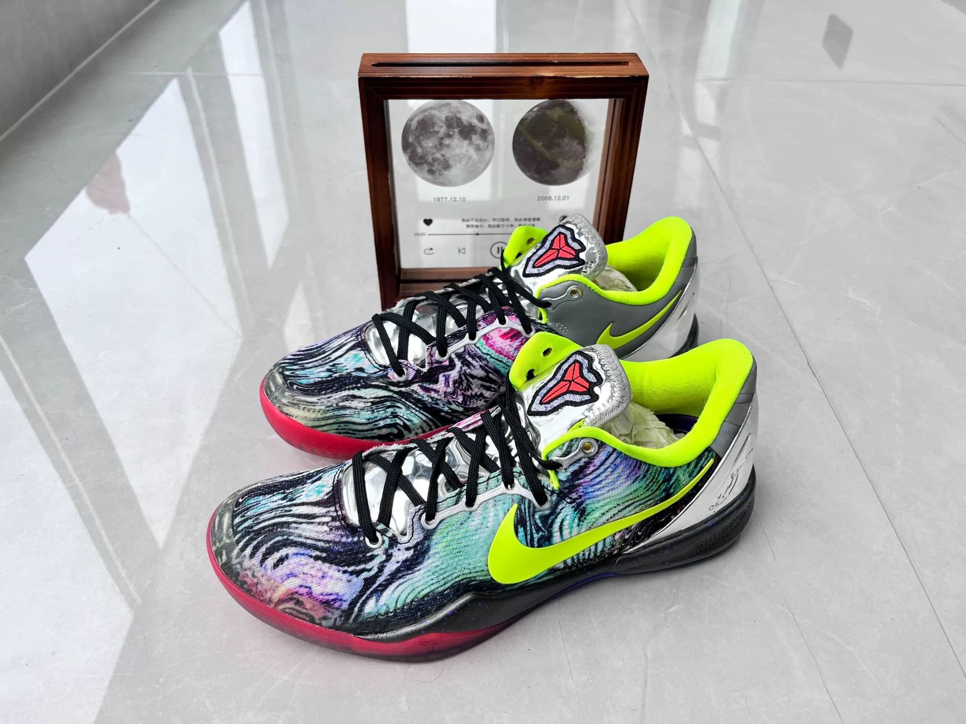 Nike Nike KOBE8 Lowtop Sneakers 9 Men Size US 9 / EU 42 - 1 Thumbnail