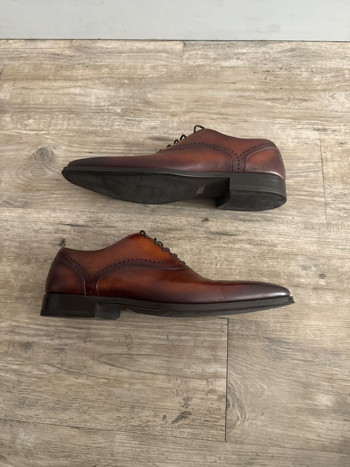 Magnanni Whole Cut Dress Shoes Size US 11 / EU 44 - 4 Thumbnail