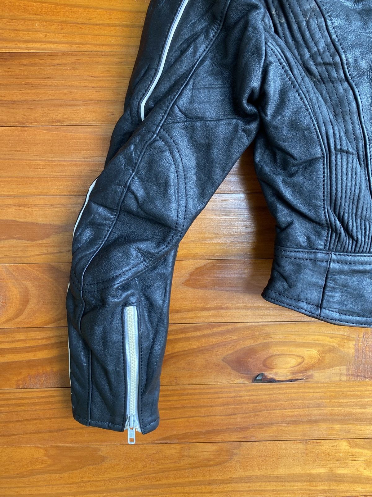 Leather Vintage ECHTES LEDER Cropped Motorcycle Leather Jacket Black Size XXS / US 00 / IT 34 - 12 Thumbnail