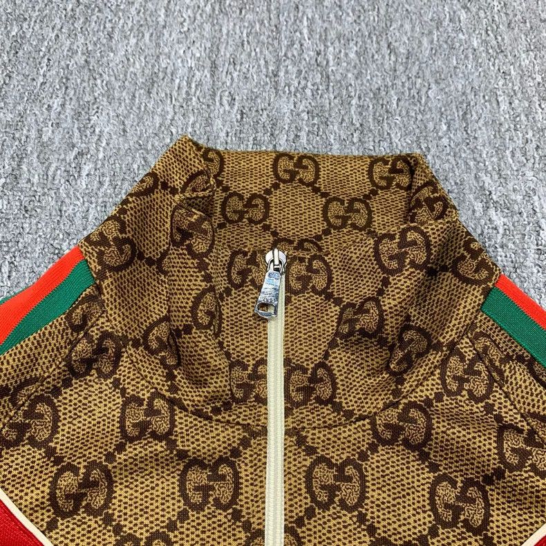 Gucci Gucci Red and blue stitching old flower full print jacket 2 Size US M / EU 48-50 / 2 - 5 Thumbnail