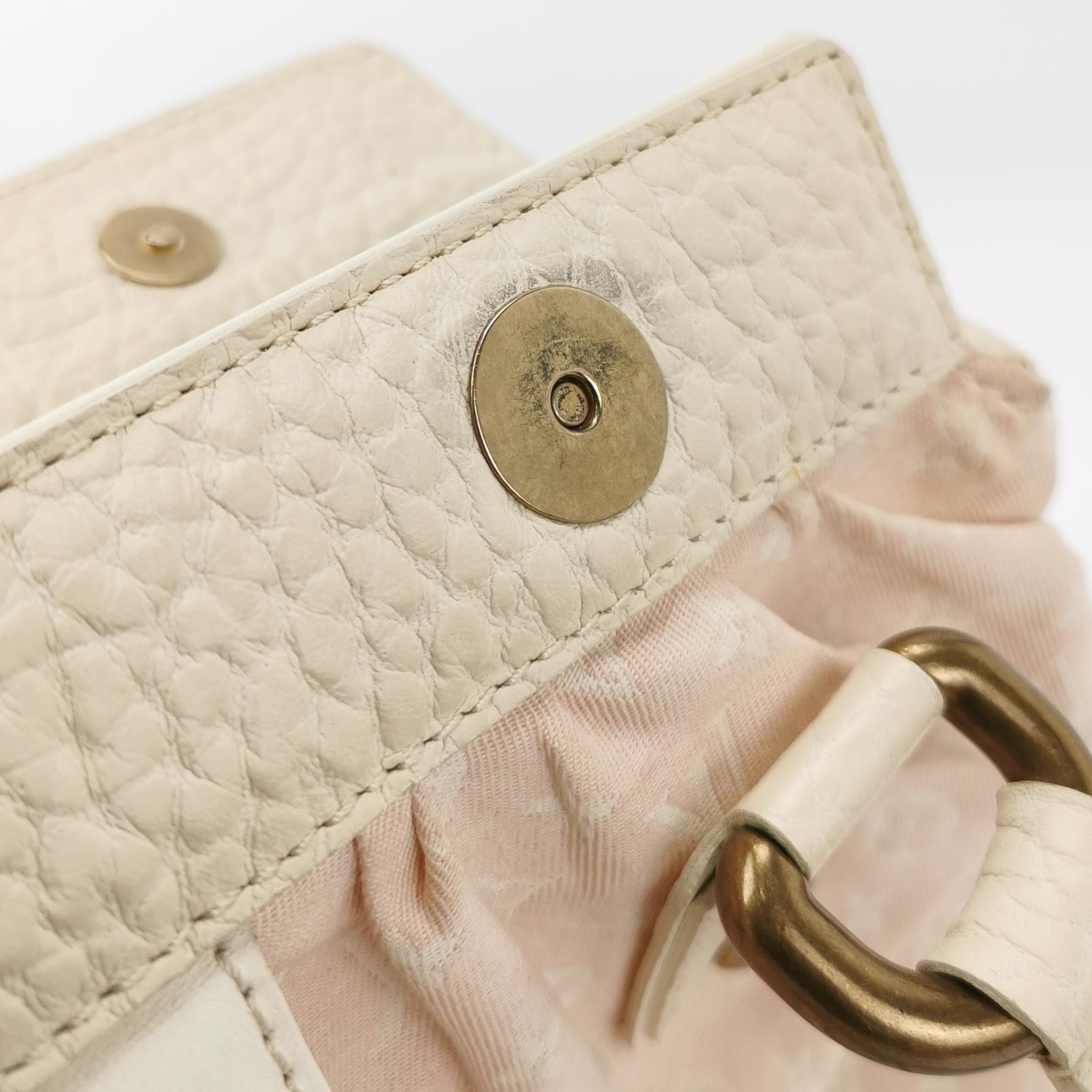 Louis Vuitton Louis Vuitton (LV) Cowhide canvas monogram stitching rivet Size ONE SIZE - 2 Thumbnail