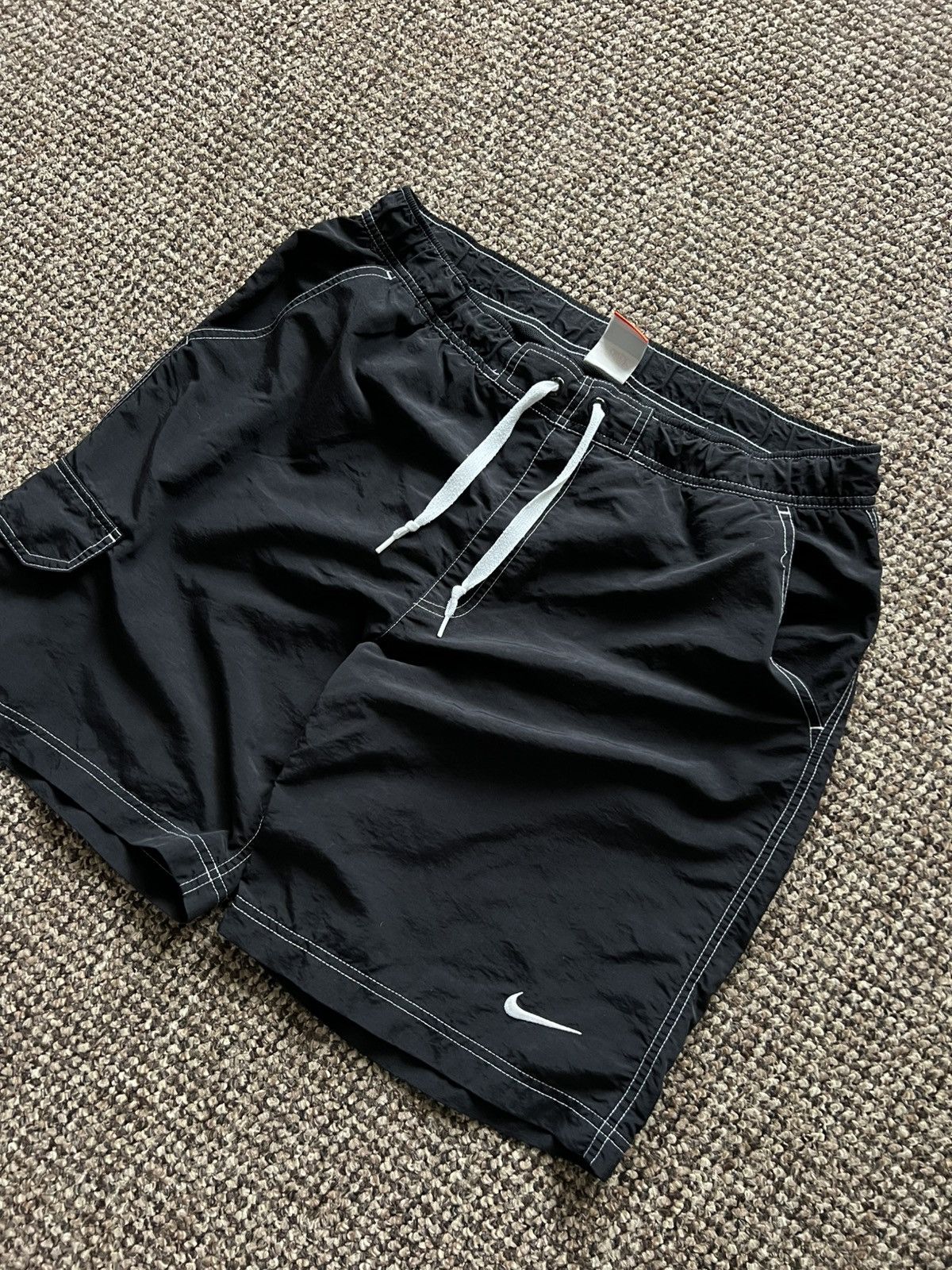 Nike Vintage Nike Cargo Shorts Y2K L Black Size US 34 / EU 50 - 5 Thumbnail