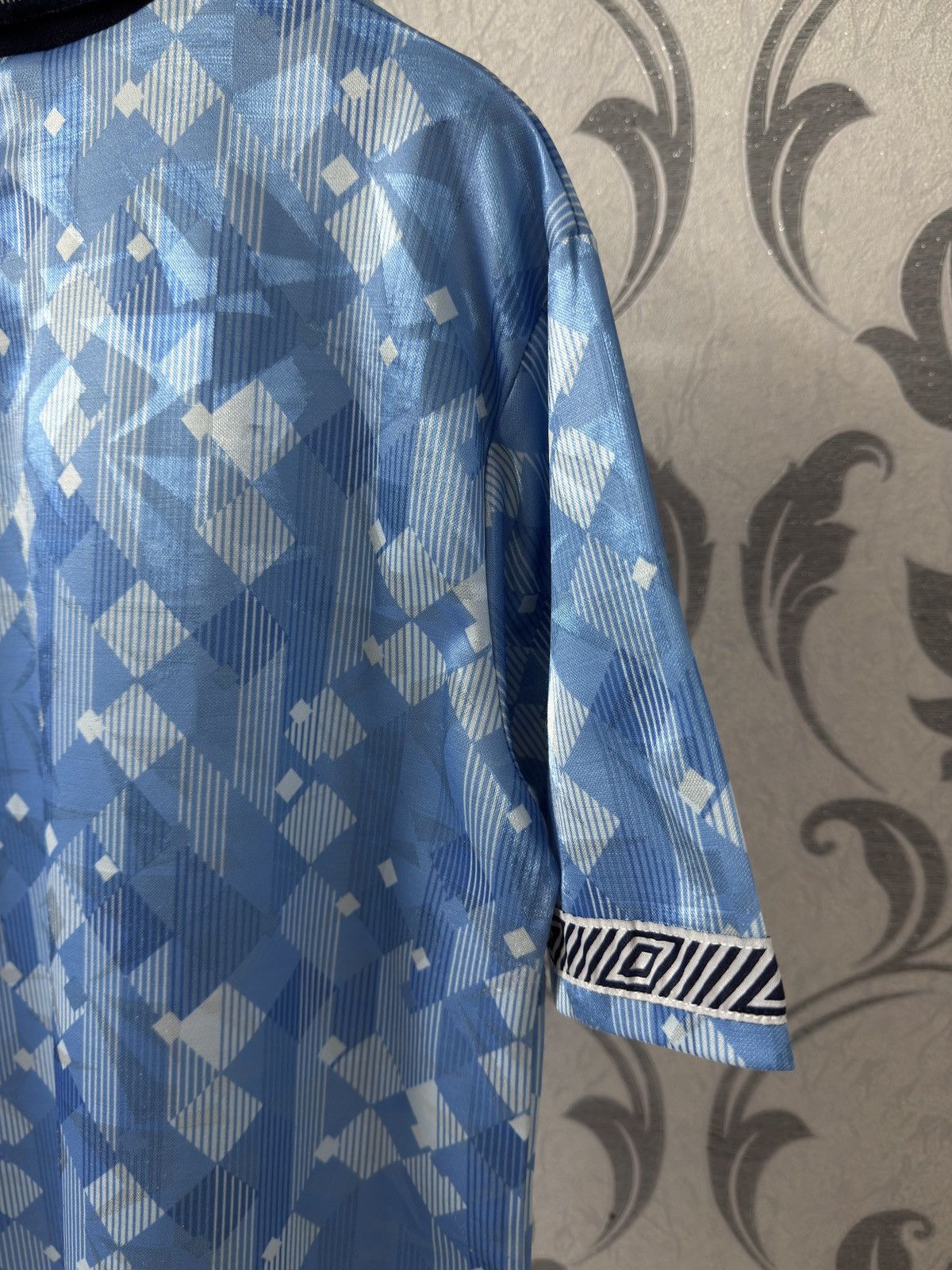 Umbro UMBRO ENGLAND 1990-1992 THIRD FOOTBALL SHIRT SOCCER JERSEY Size US M / EU 48-50 / 2 - 16 Thumbnail