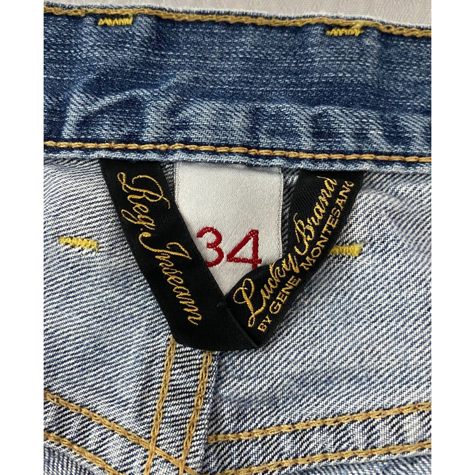 Lucky Brand VINTAGE Lucky Brand Jeans Mens 34 Blue Denim 5-Pocket Button Rise Mid Distressed Logo Cotton Straight 33 Inseam Regular Waist 34 California Mexico Size US 34 / EU 50 - 6 Thumbnail