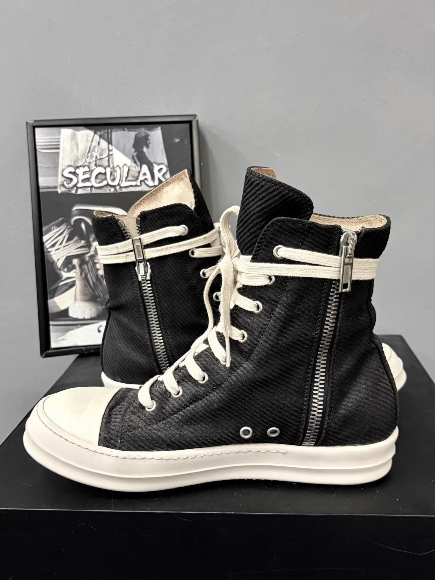 Rick Owens Rick Owens DRKSHDW Black Canvas High-top Sneakers K34 Size US 8.5 / EU 41-42 - 5 Thumbnail