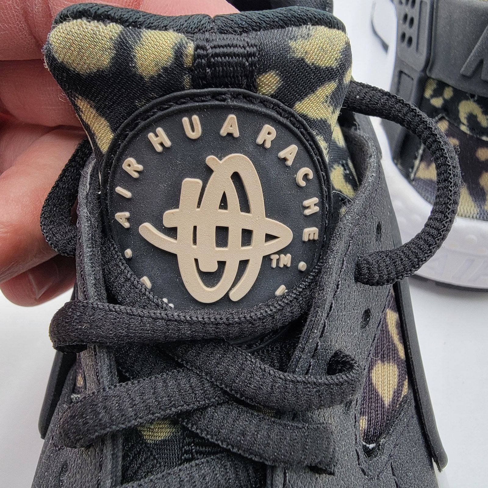 Nike Nike Wmns Air Huarache Print 'Leopard' Sz 5.5 725076-007 Size US 5.5 / IT 35.5 - 6 Thumbnail