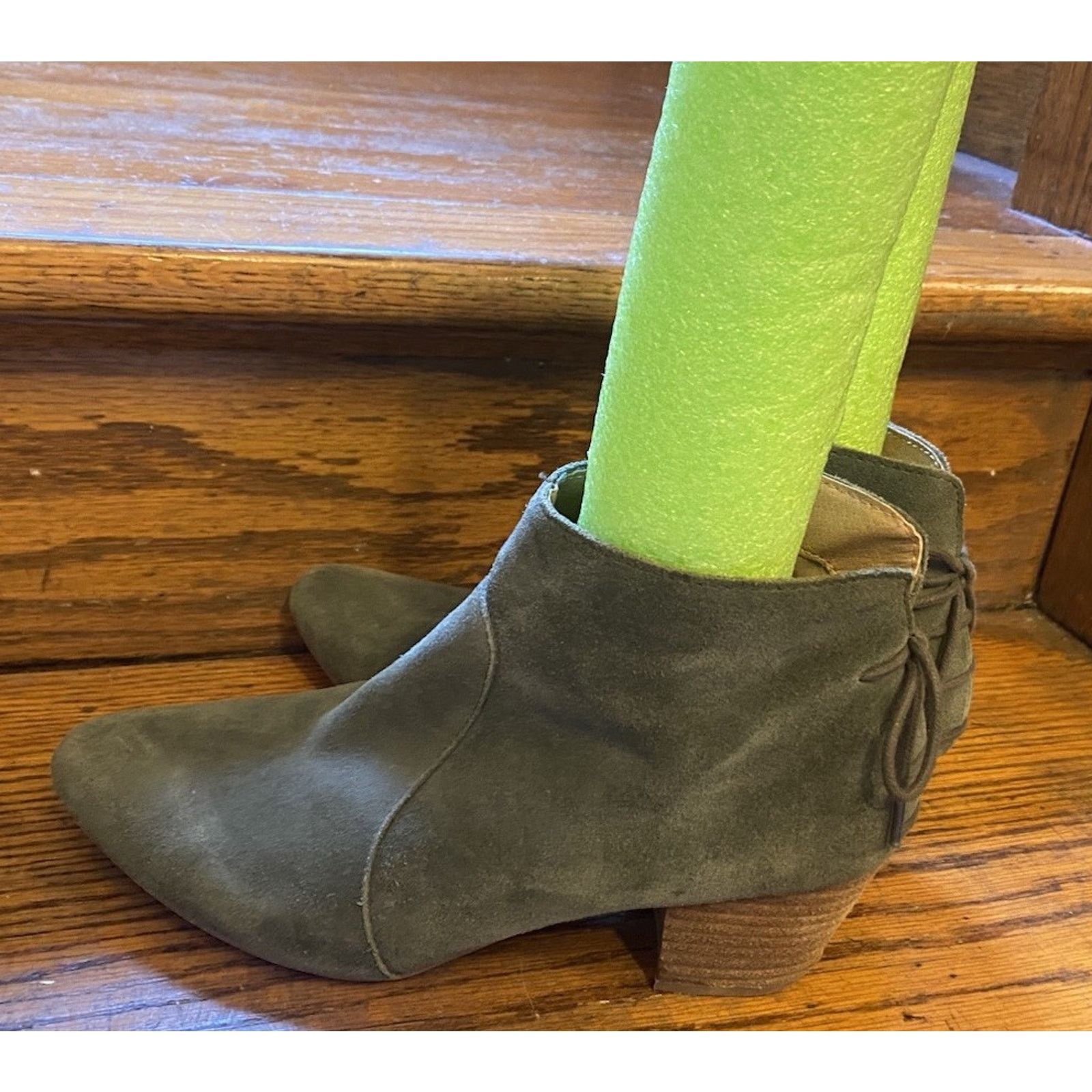 Elie Tahari Tahari Womens Boots 7.5M Green Suede Leather Lace Up Heel Size US 7.5 / IT 37.5 - 3 Thumbnail