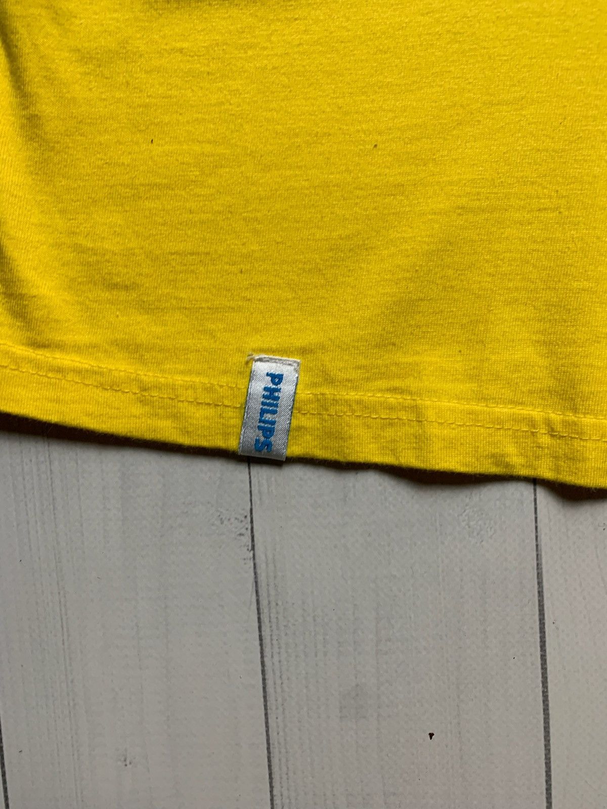 Vintage Vintage Soccer tee Sweden size L Philips rare logo yellow Size US L / EU 52-54 / 3 - 3 Thumbnail