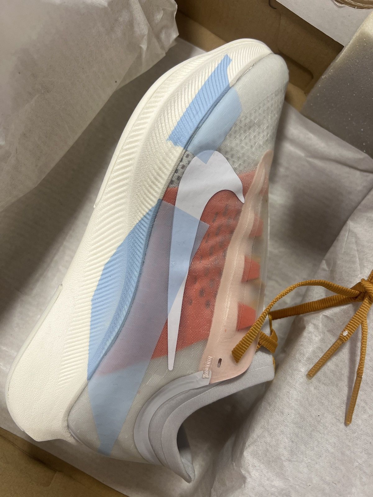Nike Nike Zoom Fly 3 Photon Dust Size US 5 / IT 35 - 8 Thumbnail