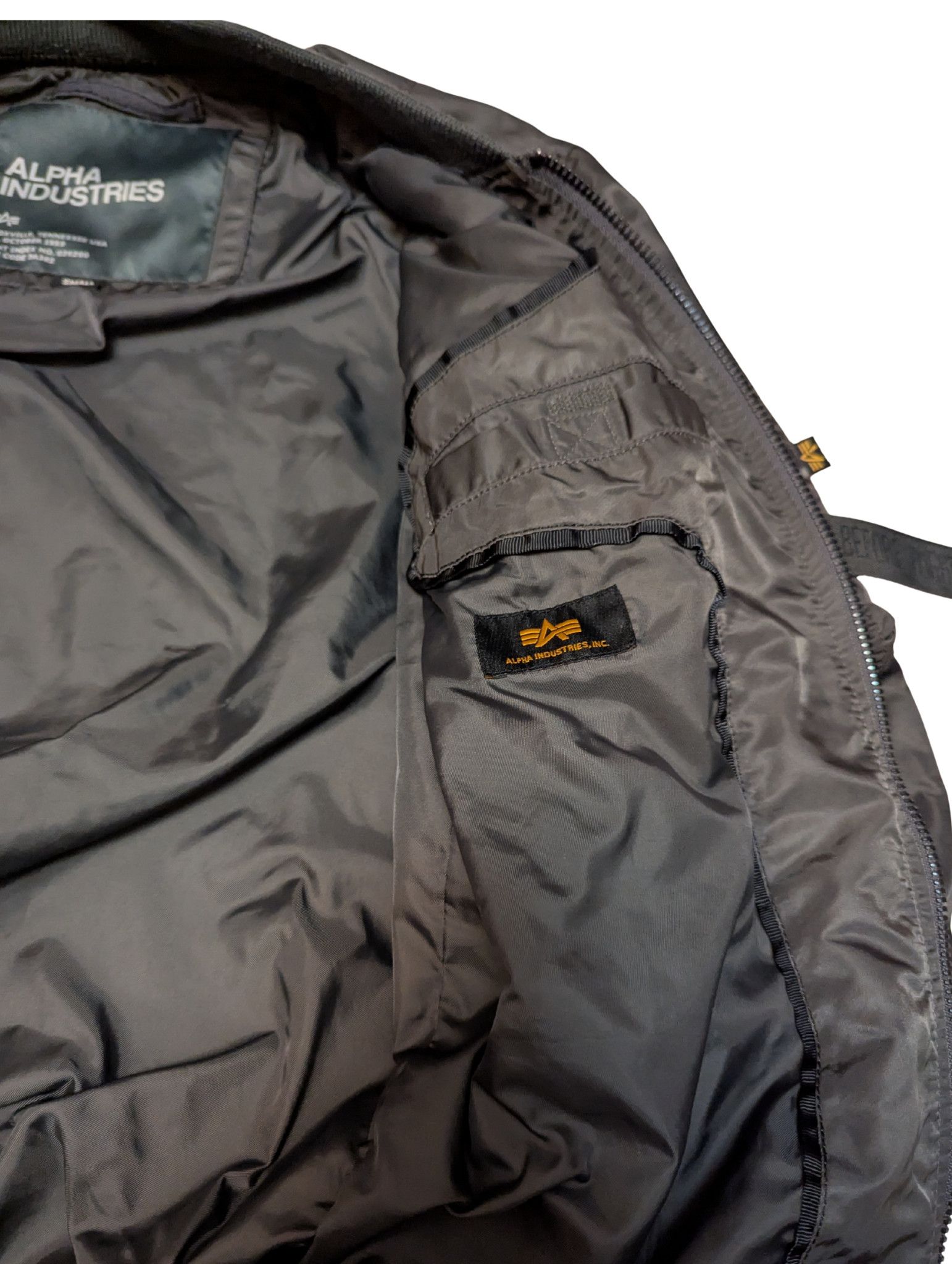 Alpha Industries Alpha Industries MA-1 Nylon Bomber Jacket Size S Size US S / EU 44-46 / 1 - 12 Thumbnail