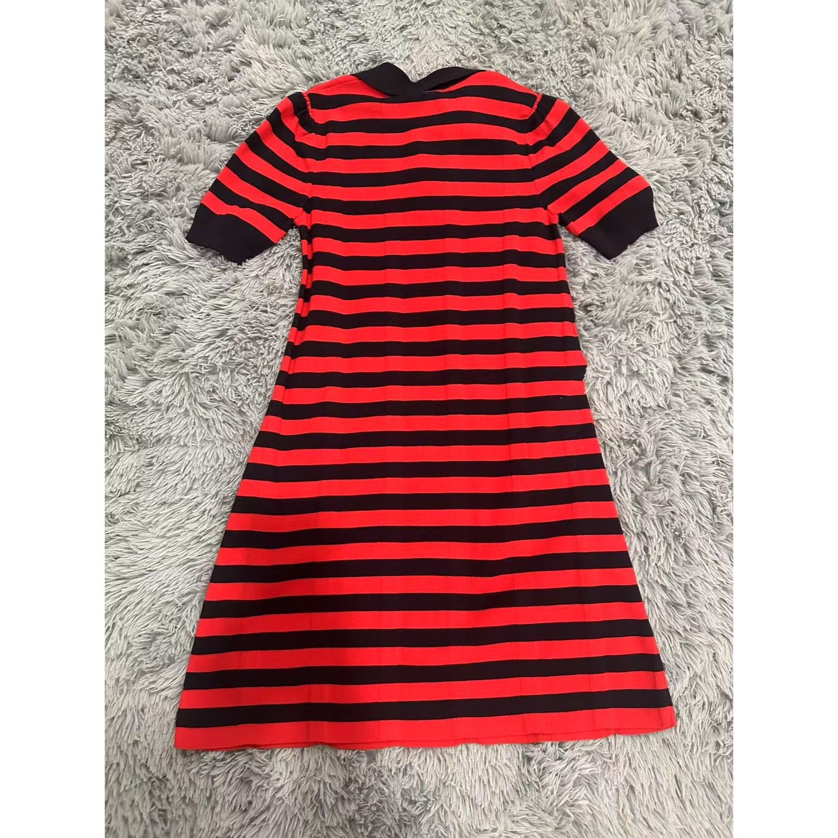 Gucci Gucci Red & Black Striped Polo Knit Dress With Dog Patch Size S / US 4 / IT 40 - 2 Thumbnail