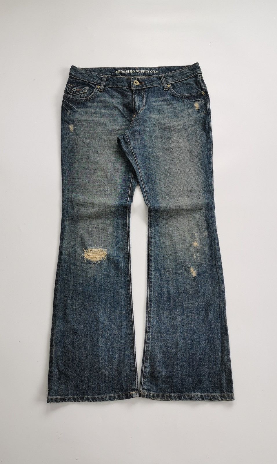 Mossimo Mossimo Bootcut Distressed Jeans ERD Grunge Size 34" / US 12 / IT 48 - 1 Thumbnail