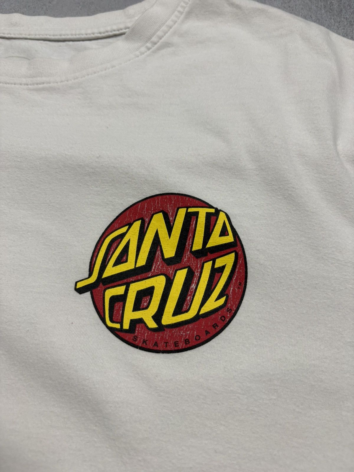 Santa Cruz Skateboards Vintage Santa Cruz “Fuck Em!” Graphic T Shirt Y2K Streetwear Size US L / EU 52-54 / 3 - 10 Thumbnail