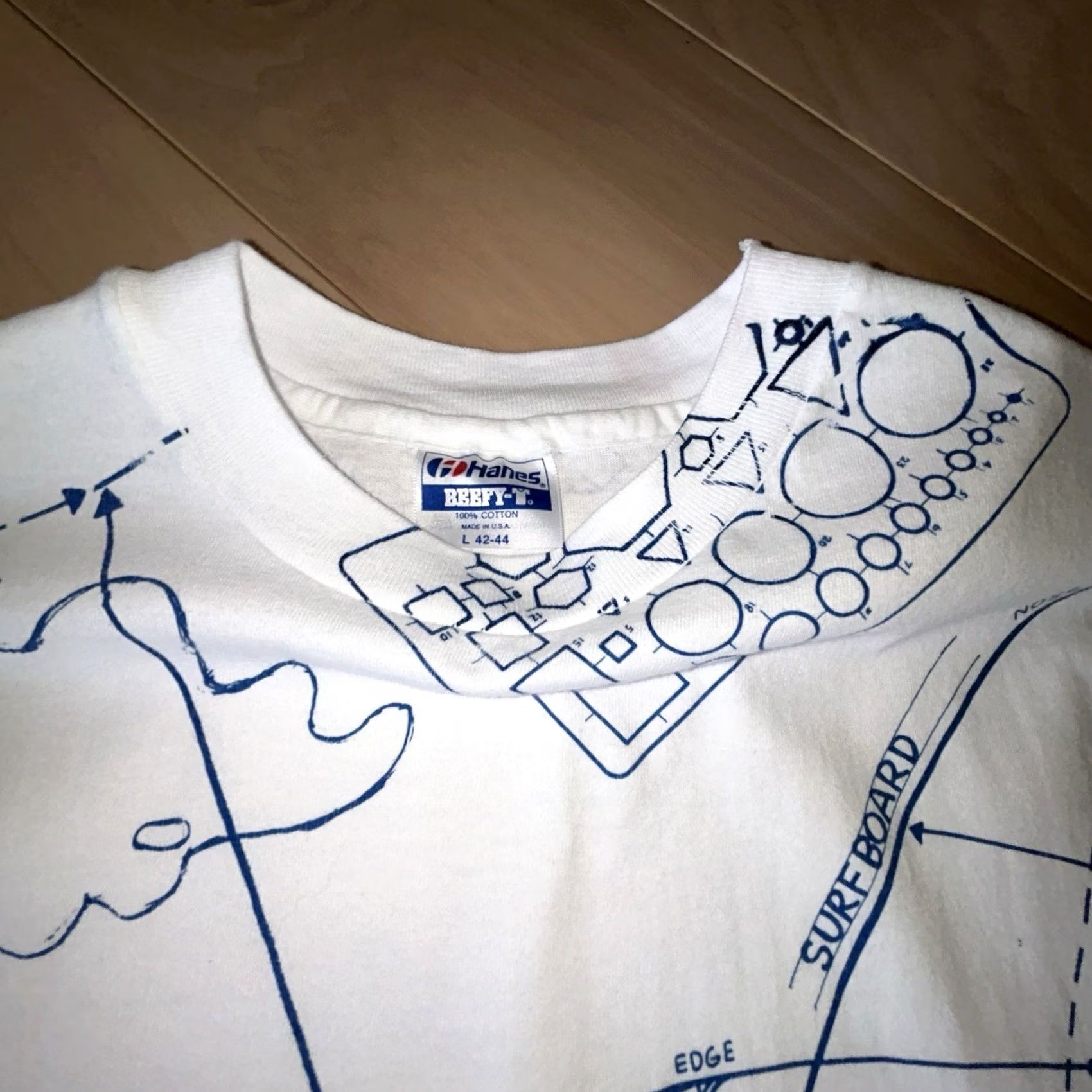 Vintage VINTAGE Hanes Beefy-T T-Shirt White Short Sleeve Large Men Graphic All Over Print Tee 90s Beach Wave California Vtg Hype Mens Size US L / EU 52-54 / 3 - 3 Thumbnail