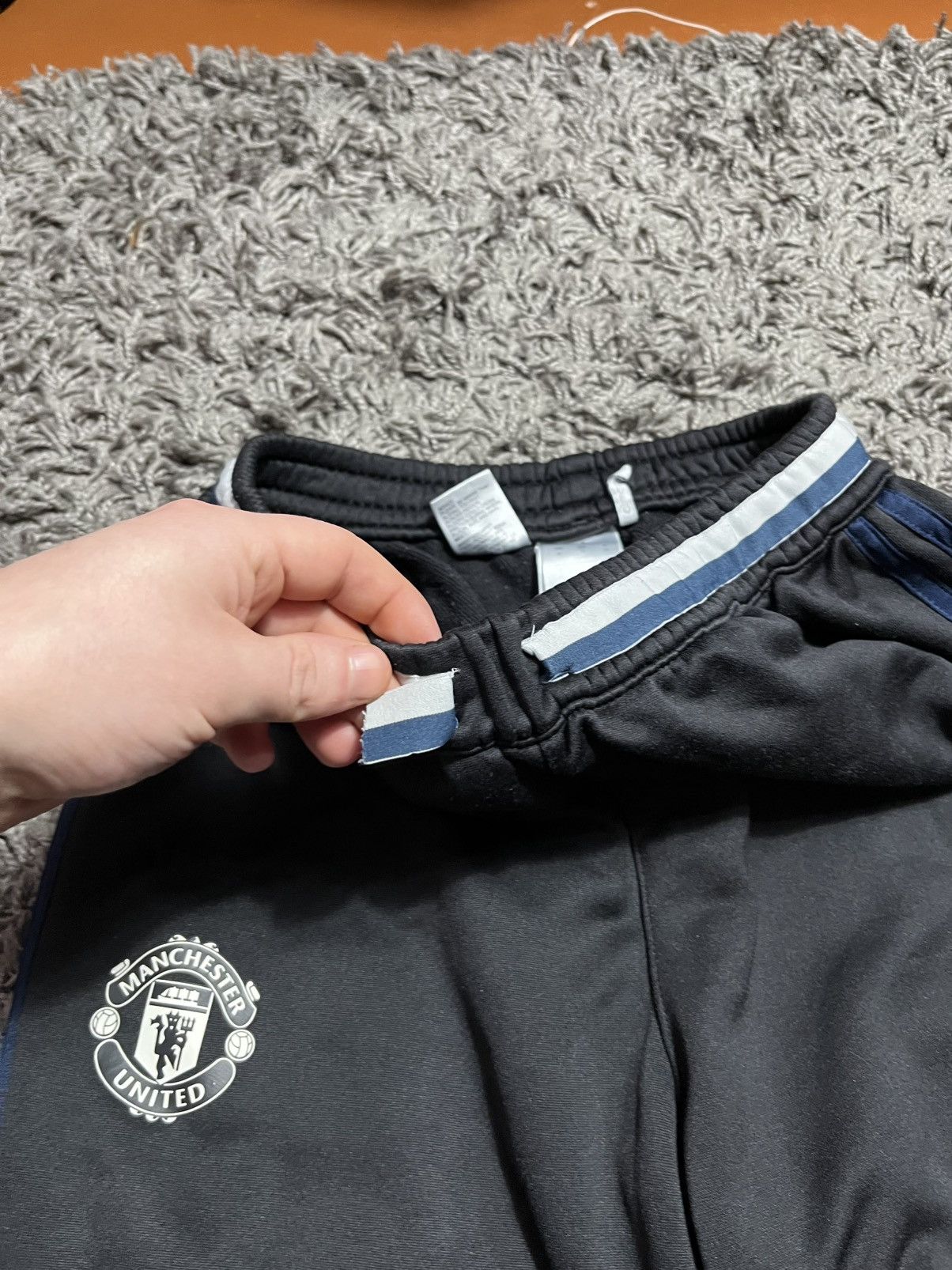 Adidas ADIDAS MANCHESTER UNITED 2016/17 TRIKOT TRAINING PANTS Size US 32 / EU 48 - 3 Thumbnail