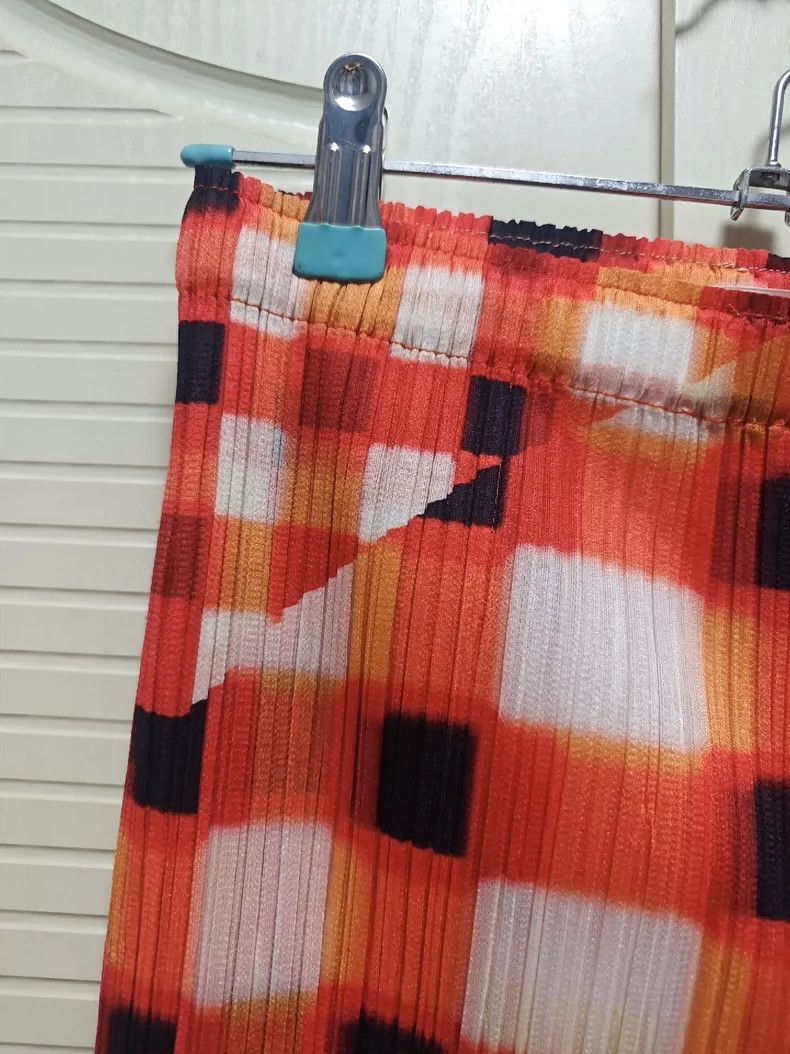 Issey Miyake Issey Miyake size:5 Orange checkered straight-leg pants Size 42" / US 20 - 3 Thumbnail
