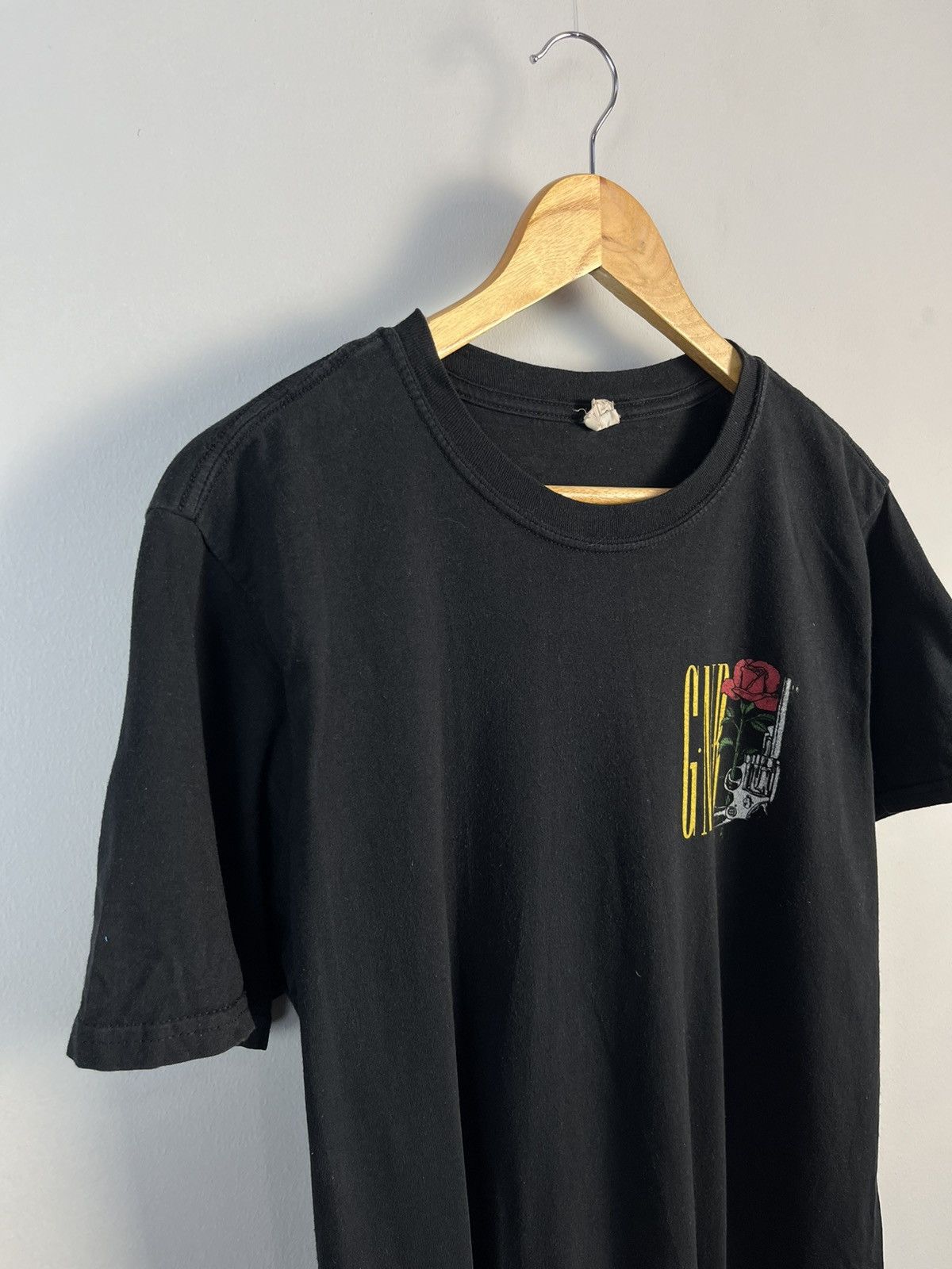 Band Tees × Guns N' Roses Rare Vintage Guns N Roses Band Tee Shirt Size US L / EU 52-54 / 3 - 3 Thumbnail