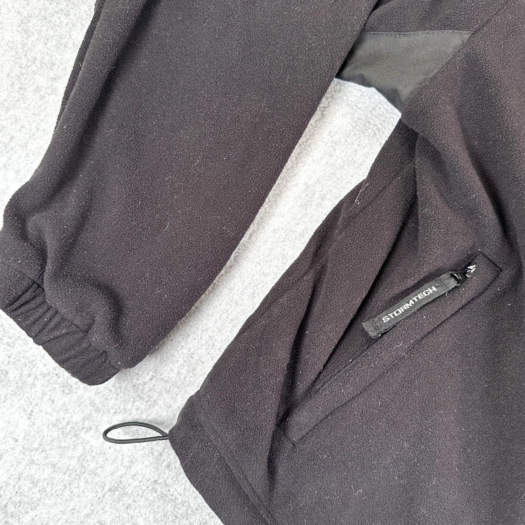 Stormtech Stormtech Jacket Mens L Black Fleece Full Zip Embroidered Logo Pockets Outdoor Hiking Casual Travel Size US L / EU 52-54 / 3 - 5 Thumbnail