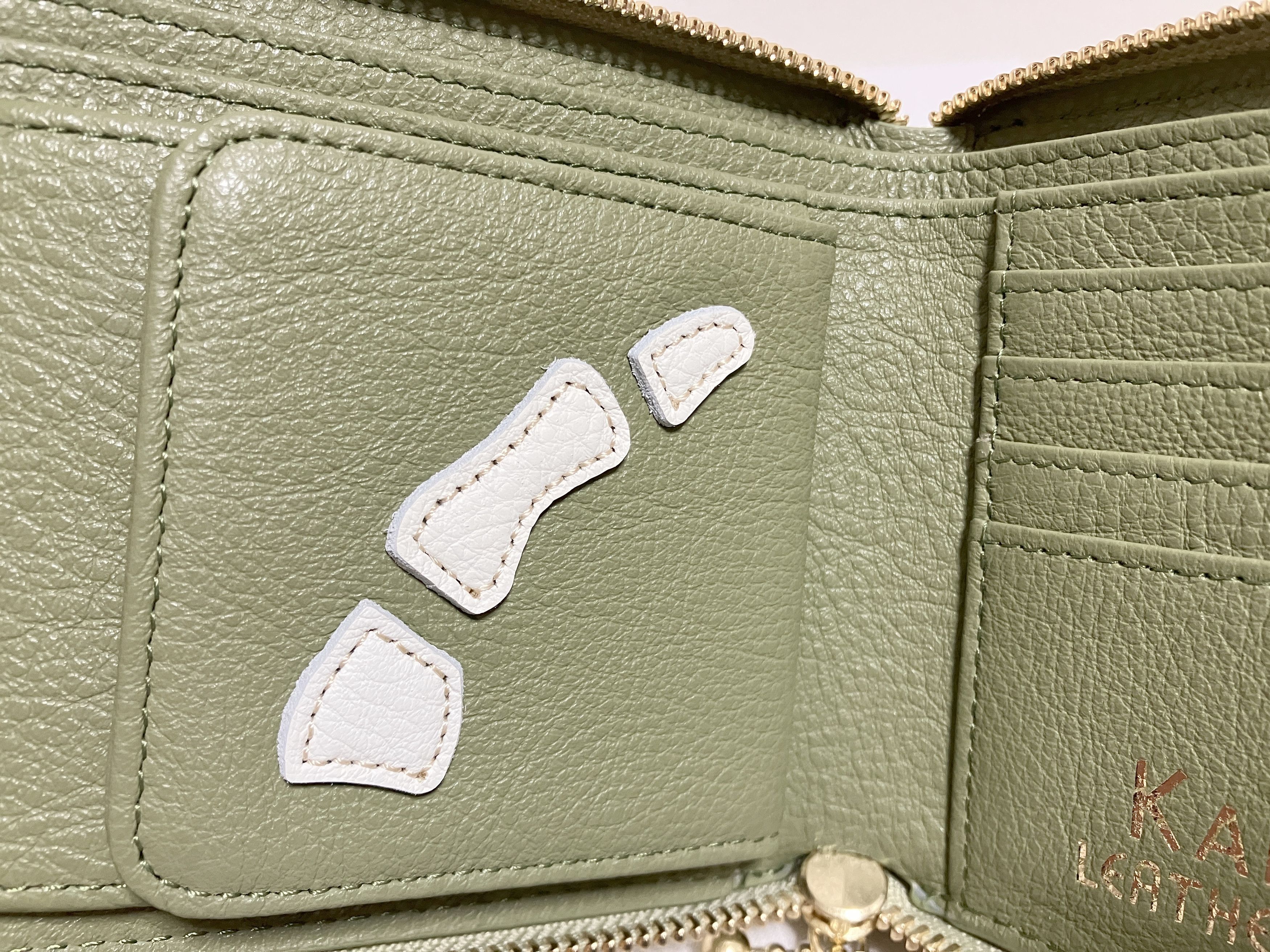 Kapital Kapital THUMBS UP BONE HAND ZIP leather wallet new khaki Size ONE SIZE - 5 Thumbnail