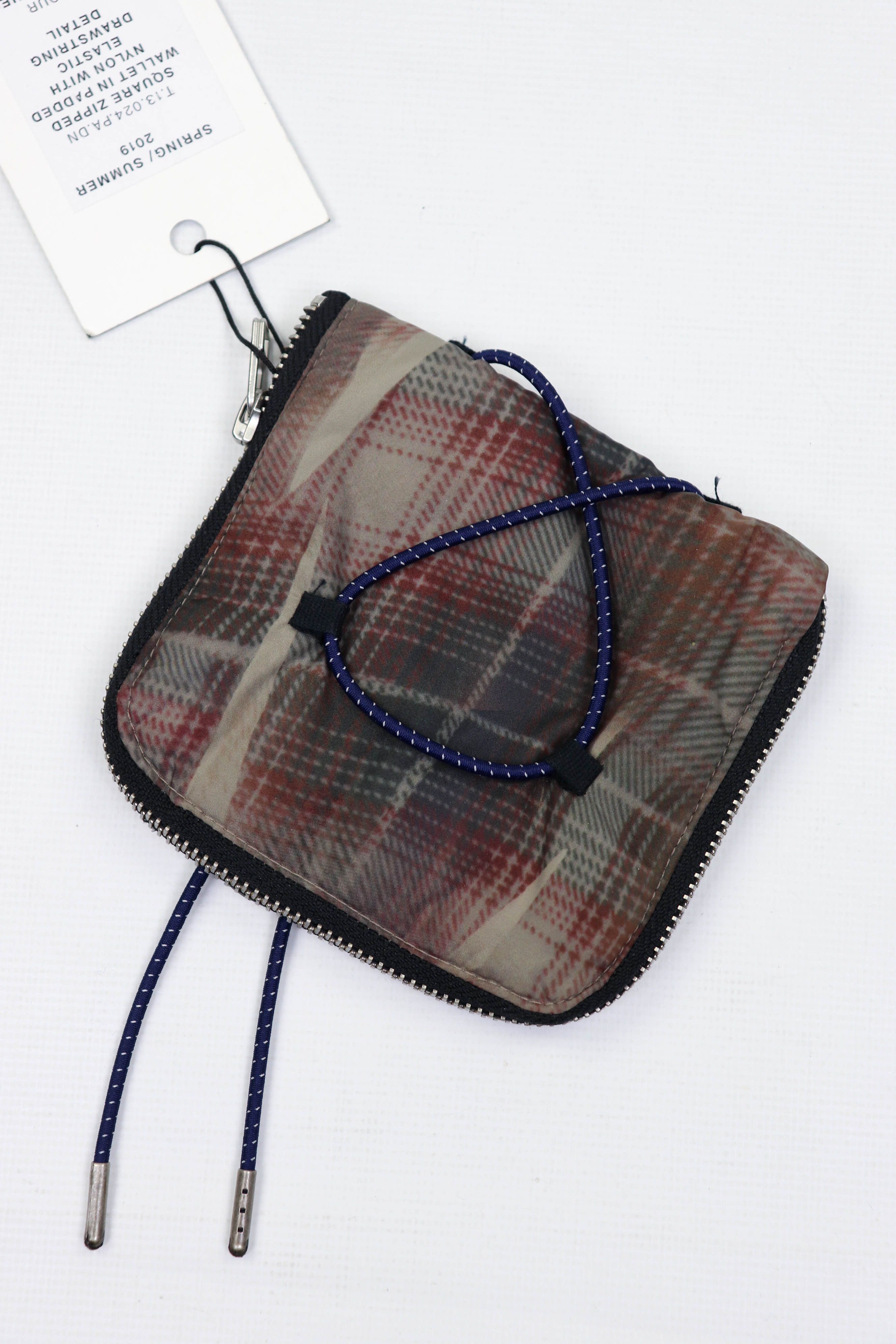 Tonsure Tonsure S/S 2019 Check Square Zipped Padded Nylon Wallet Size ONE SIZE - 4 Thumbnail
