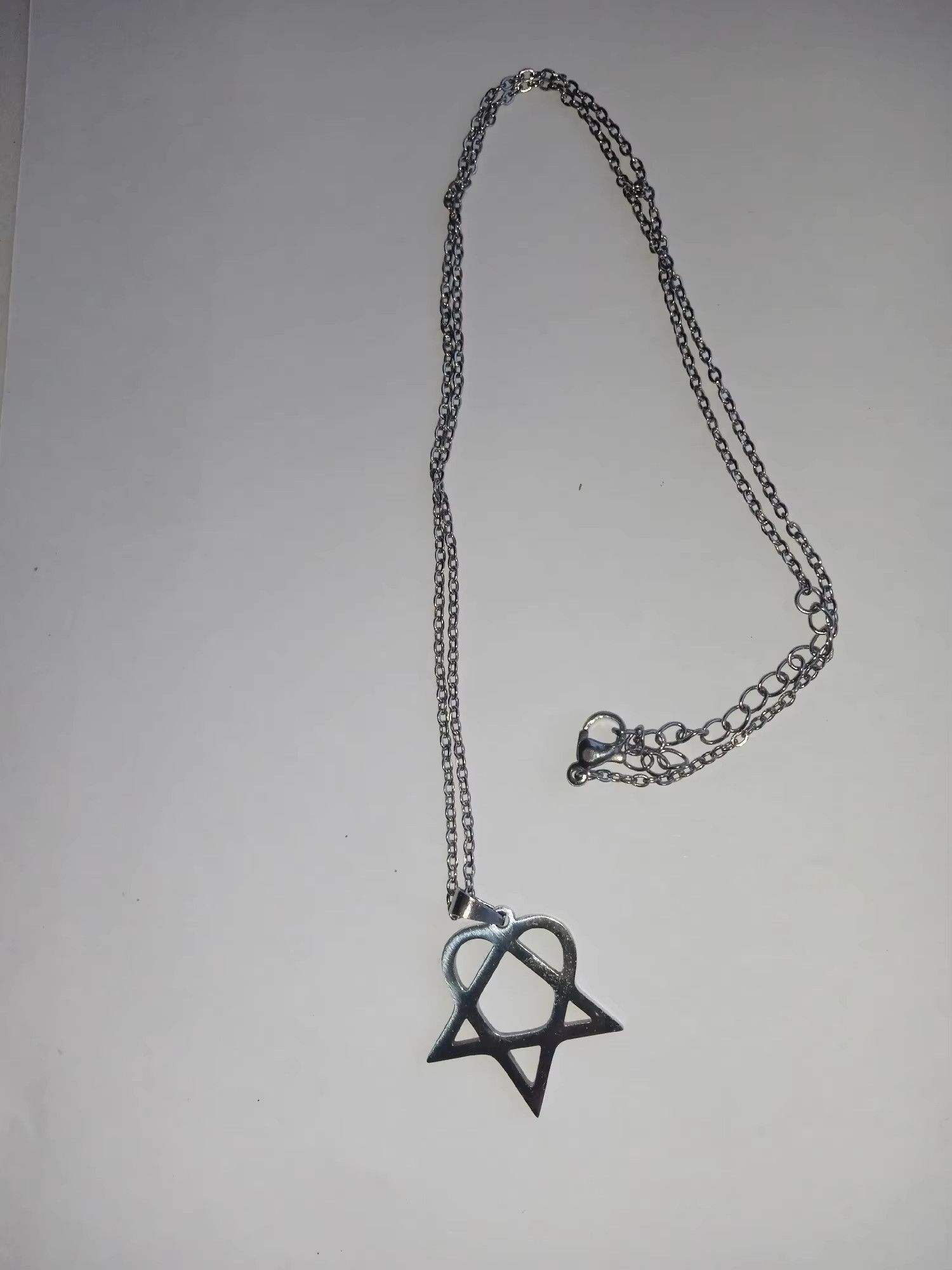 Band Tees Heartagram Necklace Chain NEW skate goth Size ONE SIZE - 2 Thumbnail
