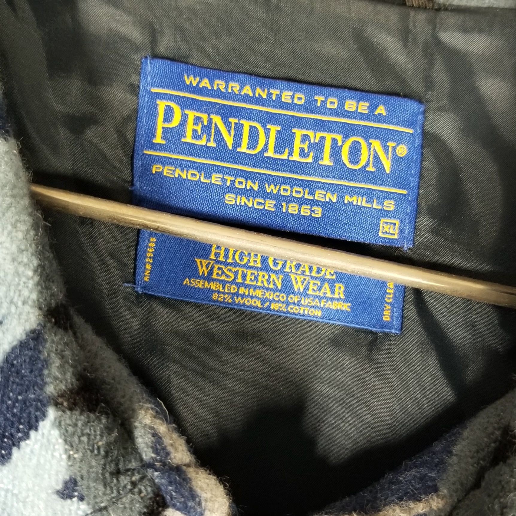 Pendleton VINTAGE Pendleton Western Wear Jacket Men XL Wool Aztec Geometric Fall Winter Casual Size US XL / EU 56 / 4 - 4 Thumbnail