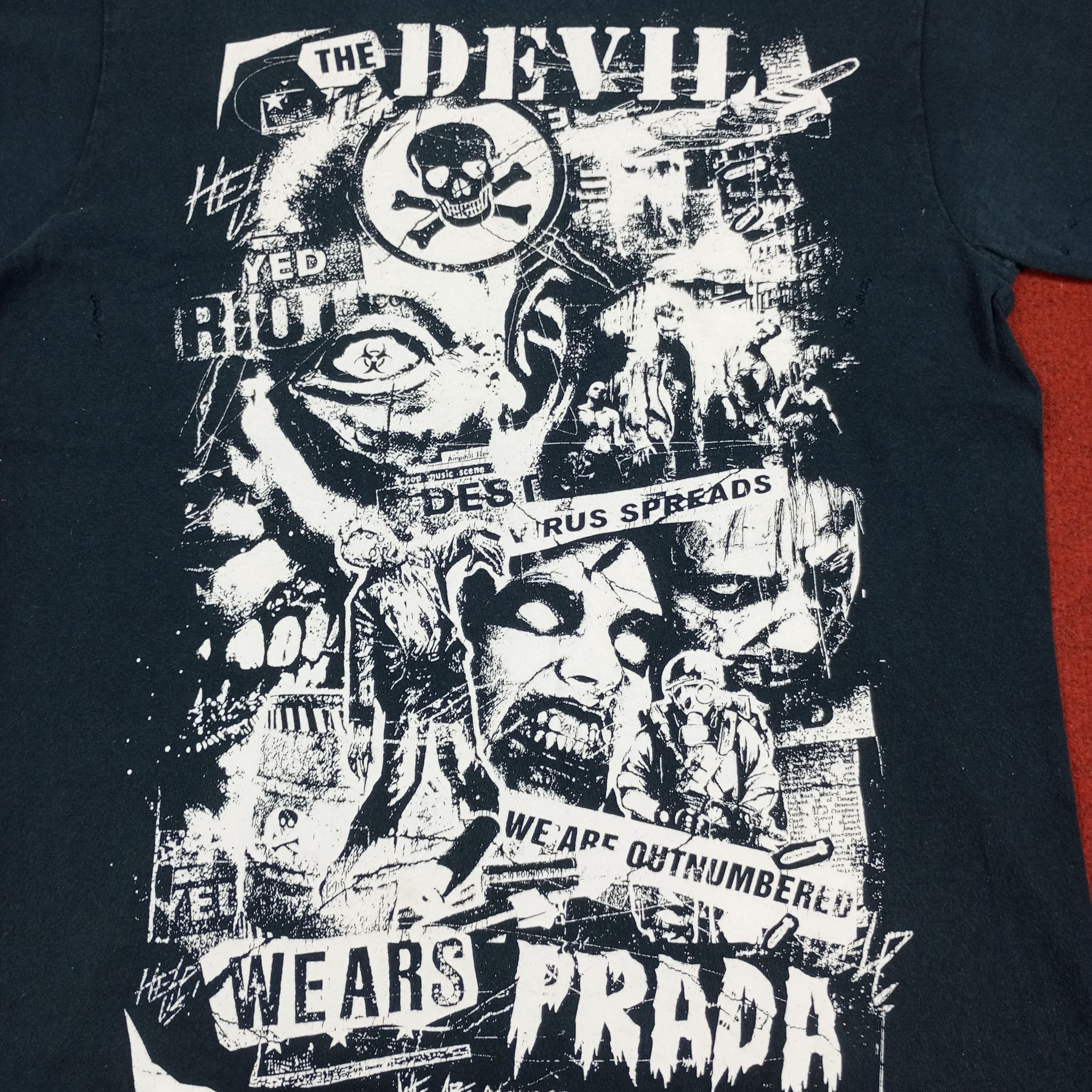 Band Tees × Vintage The Devil Wears Prada Rock Band Music Tshirt Size US M / EU 48-50 / 2 - 2 Thumbnail