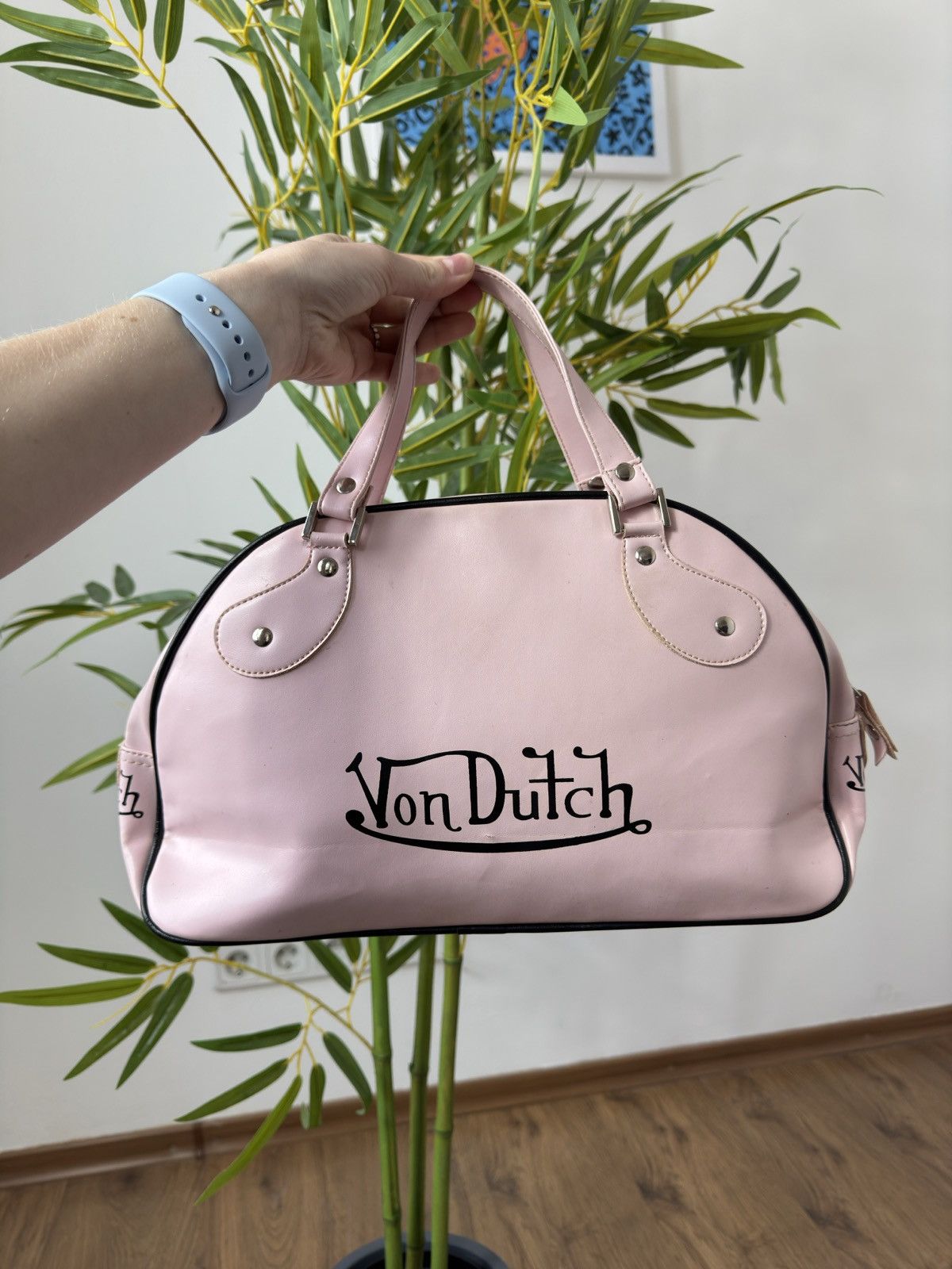 Pink vondutch store bag