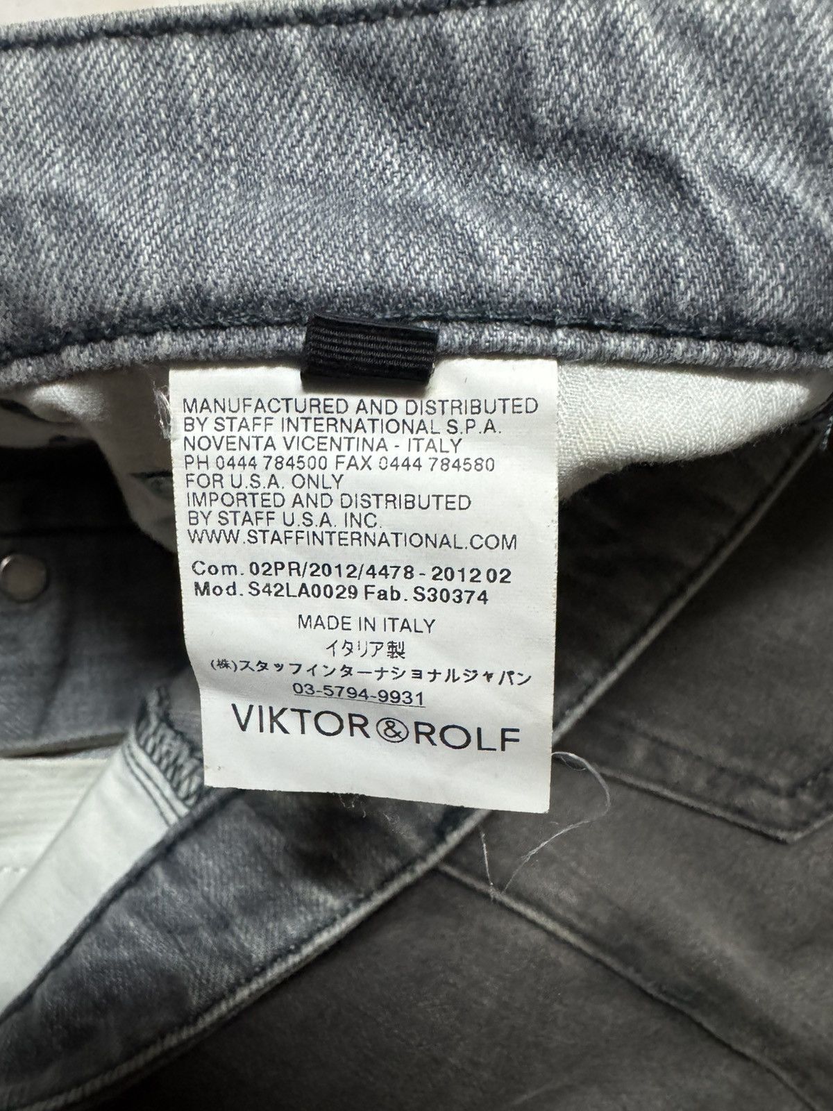 Viktor & Rolf 💥ARCHIVE💥VIKTOR@ROLF SLIM FADED STRETCHABLE JEANS Size US 29 - 10 Thumbnail