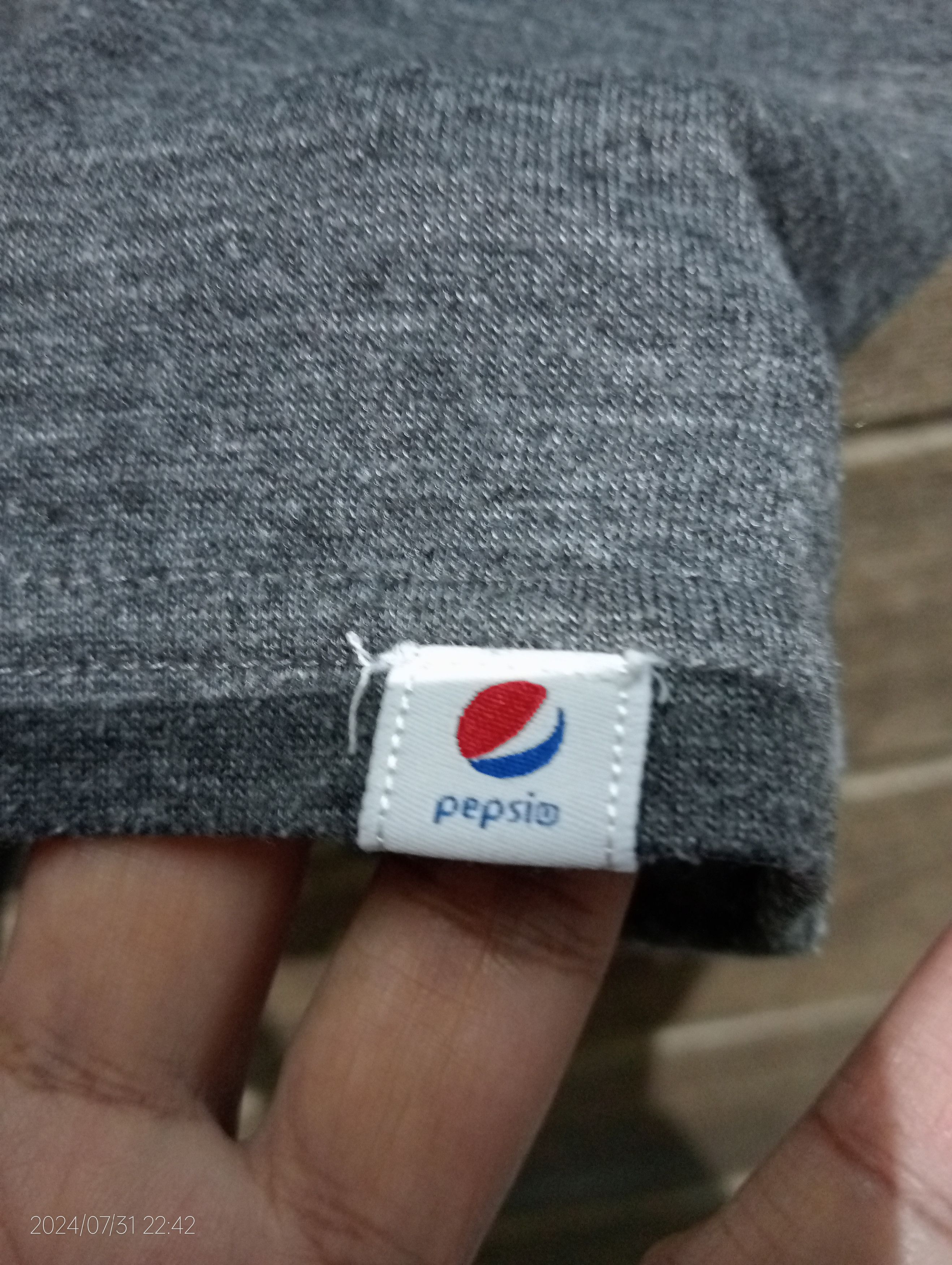 Coca Cola Vintage Pepsi-Cola Single Pocket Tee Very Rare Size US L / EU 52-54 / 3 - 9 Thumbnail