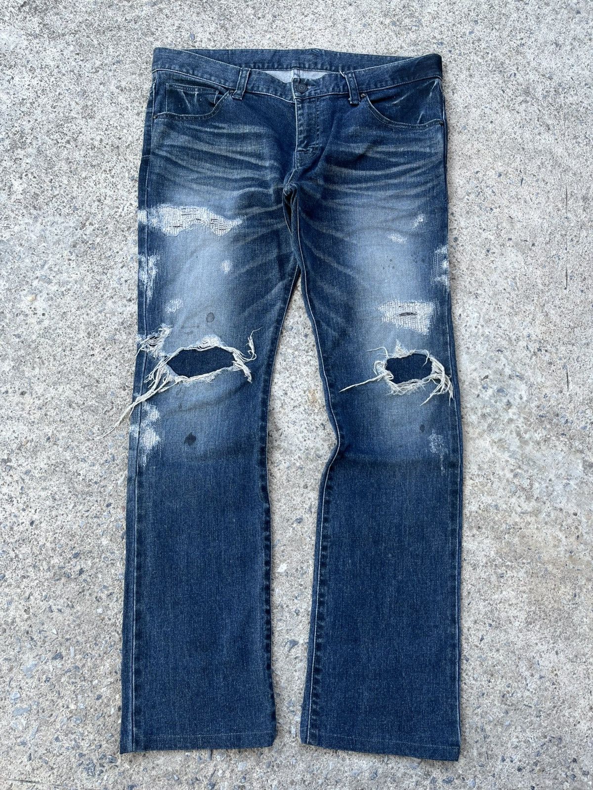 Tornado Mart TORNADO MART DISTRESSED FLARED JEANS Size US 36 / EU 52 - 1 Thumbnail
