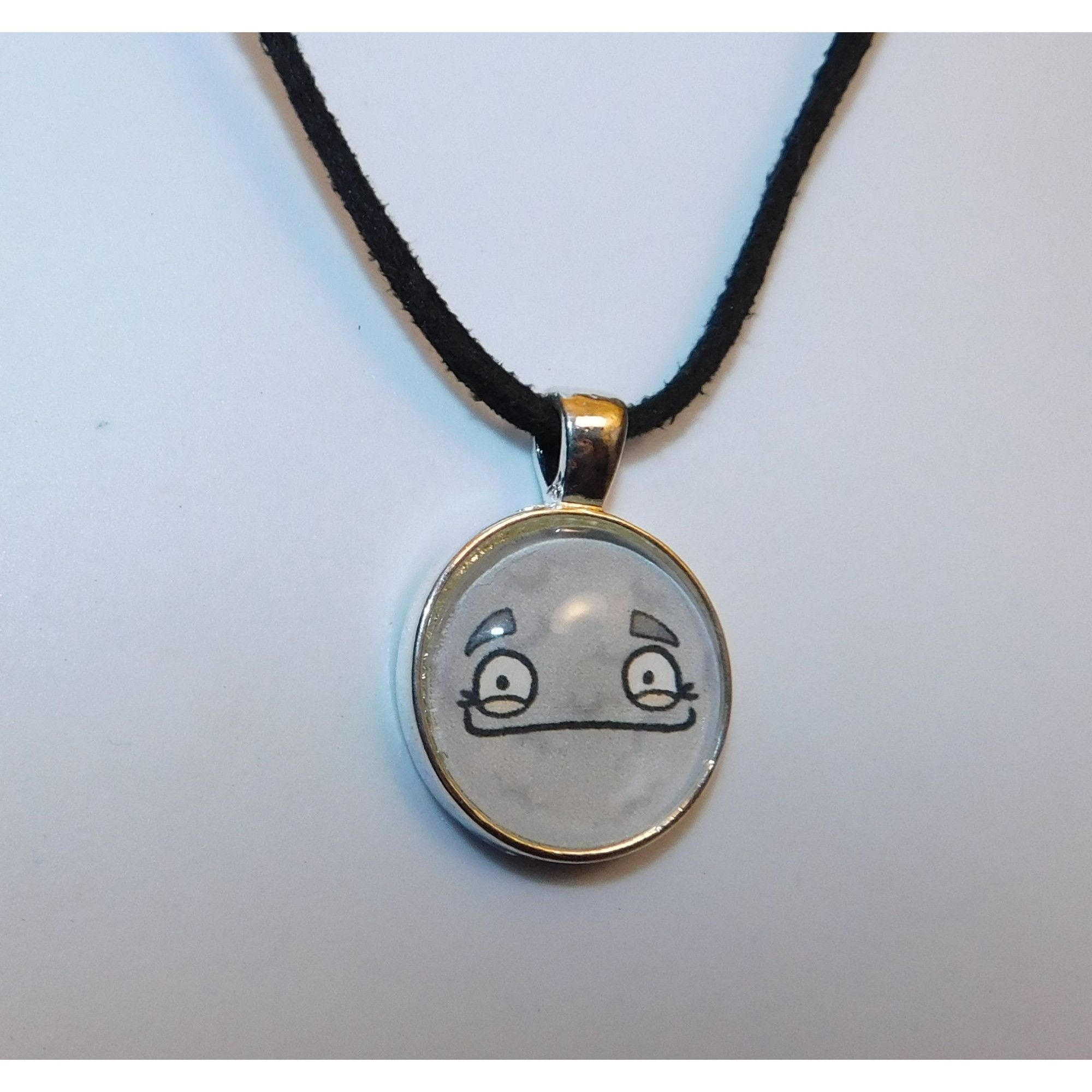 Other Casual Quirky Grey Cartoon Smile Pendant Necklace Size ONE SIZE - 3 Thumbnail