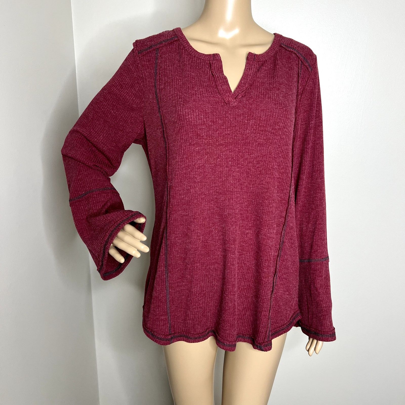 Other Suzanne Betro Long Sleeve Ribbed Top Size L / US 10 / IT 46 - 1 Thumbnail