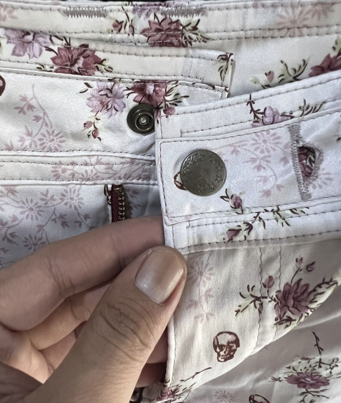 Hysteric Glamour 🔥Rare Fullprint Floral Skulls Hysteric Glamour Cargo Skirt Size 31" - 8 Thumbnail