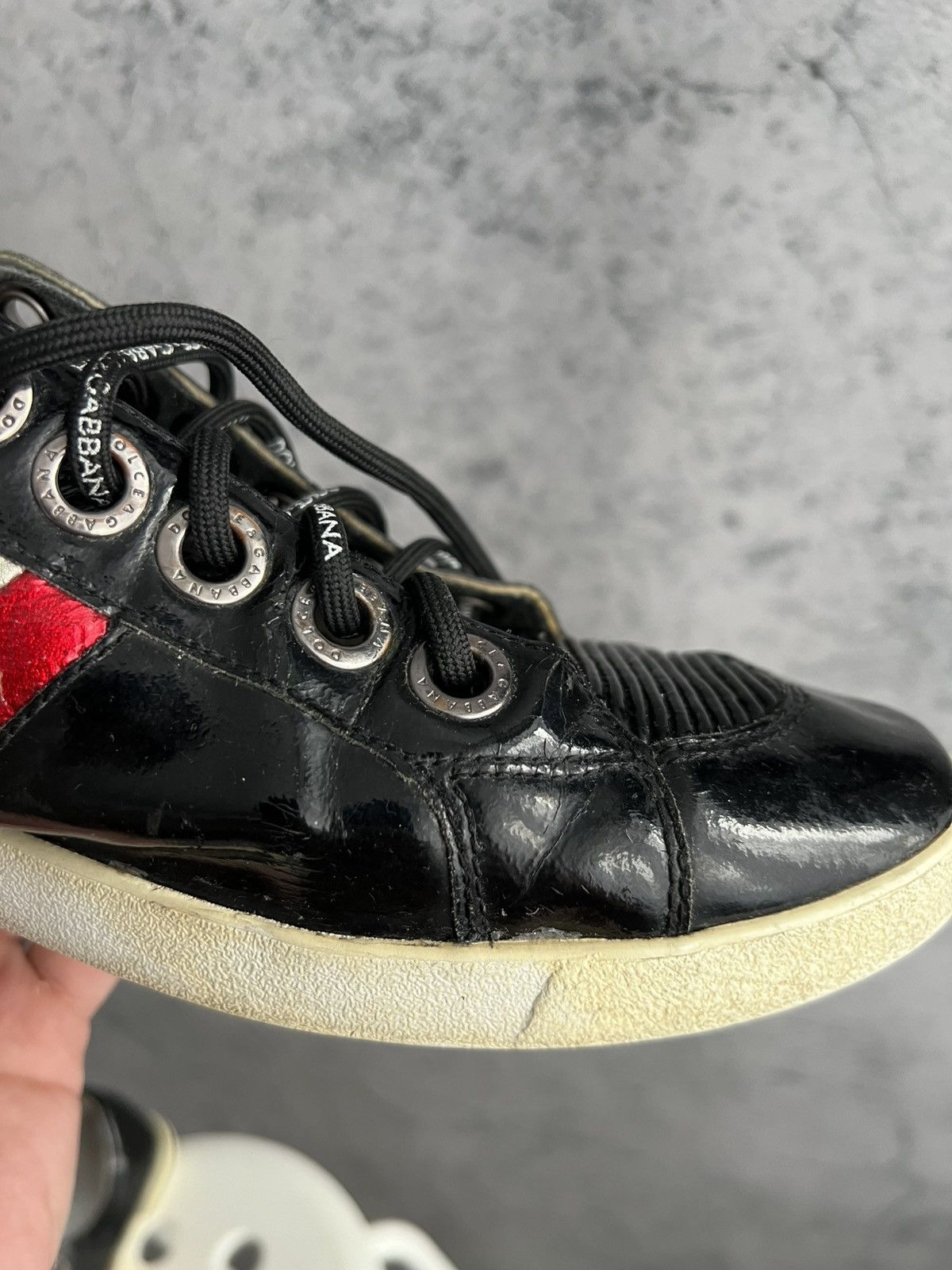Dolce & Gabbana Vintage Dolce&Gabbana Patent Leather Low Top Sneakers DG Y2K Size US 9 / EU 42 - 15 Thumbnail