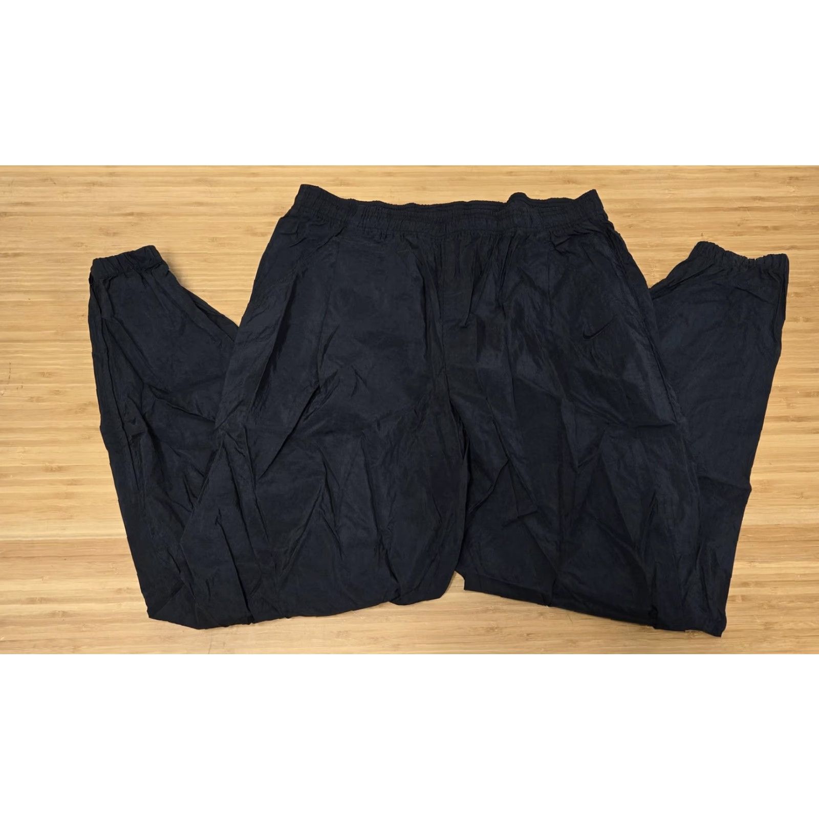Nike VINTAGE Nike Pants Mens XL Black Nylon Track Windbreaker Warm Up Swoosh 90s Size US 36 / EU 52 - 3 Thumbnail