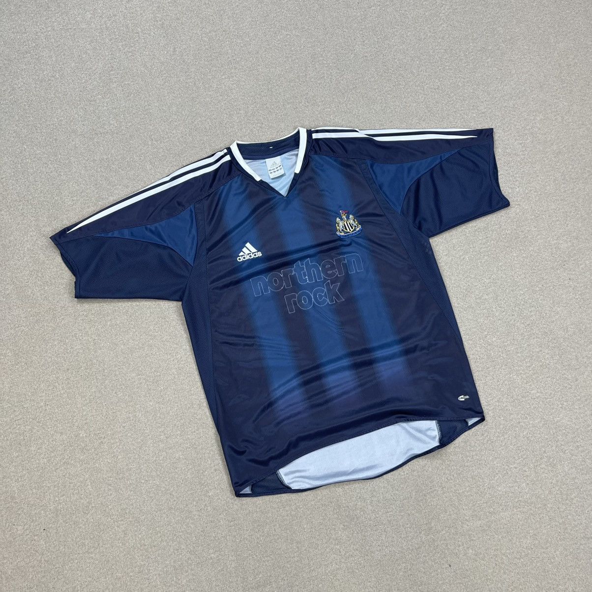 Adidas NEWCASTLE UNITED 2004-05 ADIDAS SOCCER JERSEY BLOKE CORE Size US M / EU 48-50 / 2 - 2 Thumbnail