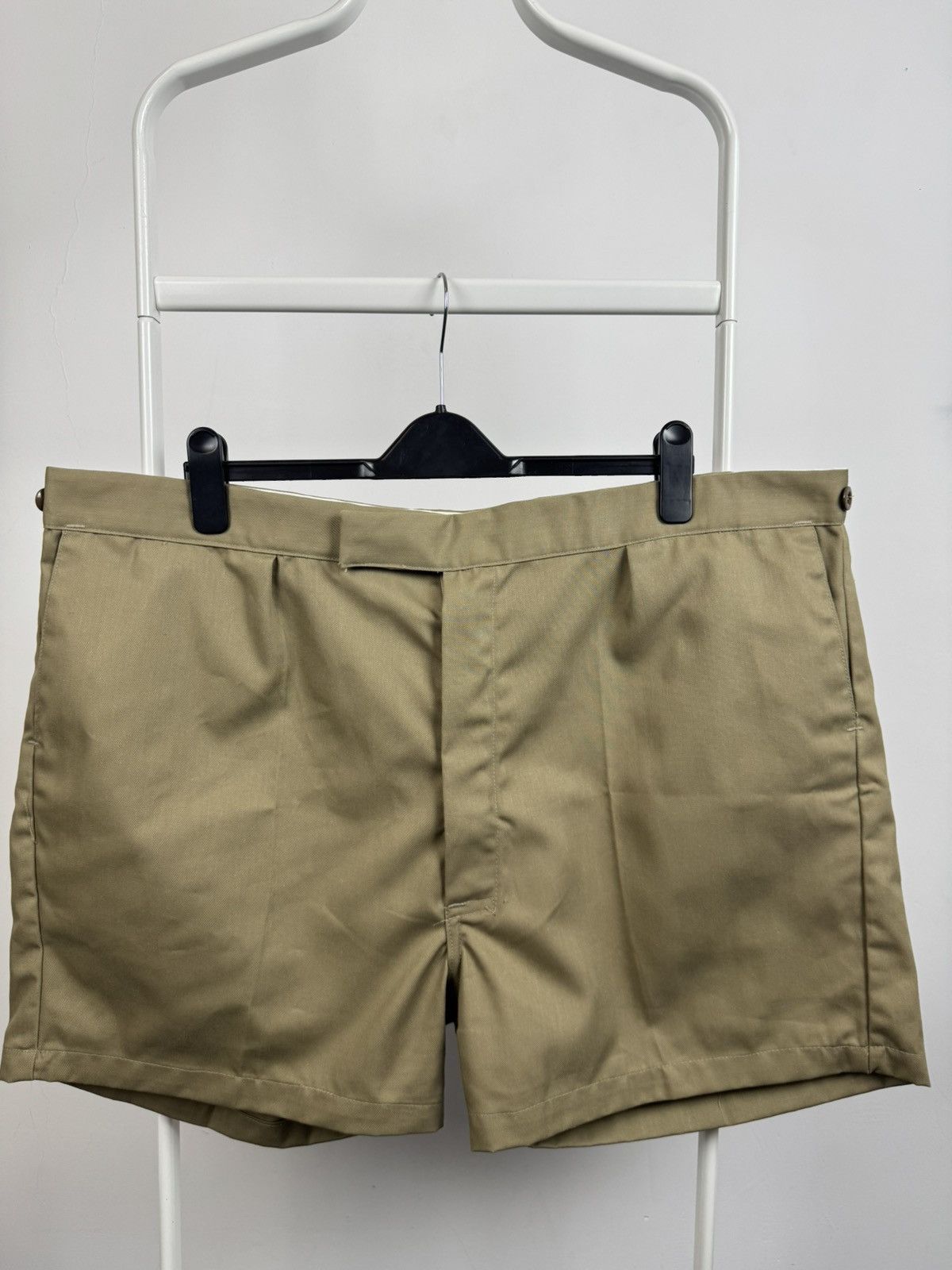 Vintage Vintage Yarmo Made in England Twill Shorts Size US 38 / EU 54 - 1 Thumbnail