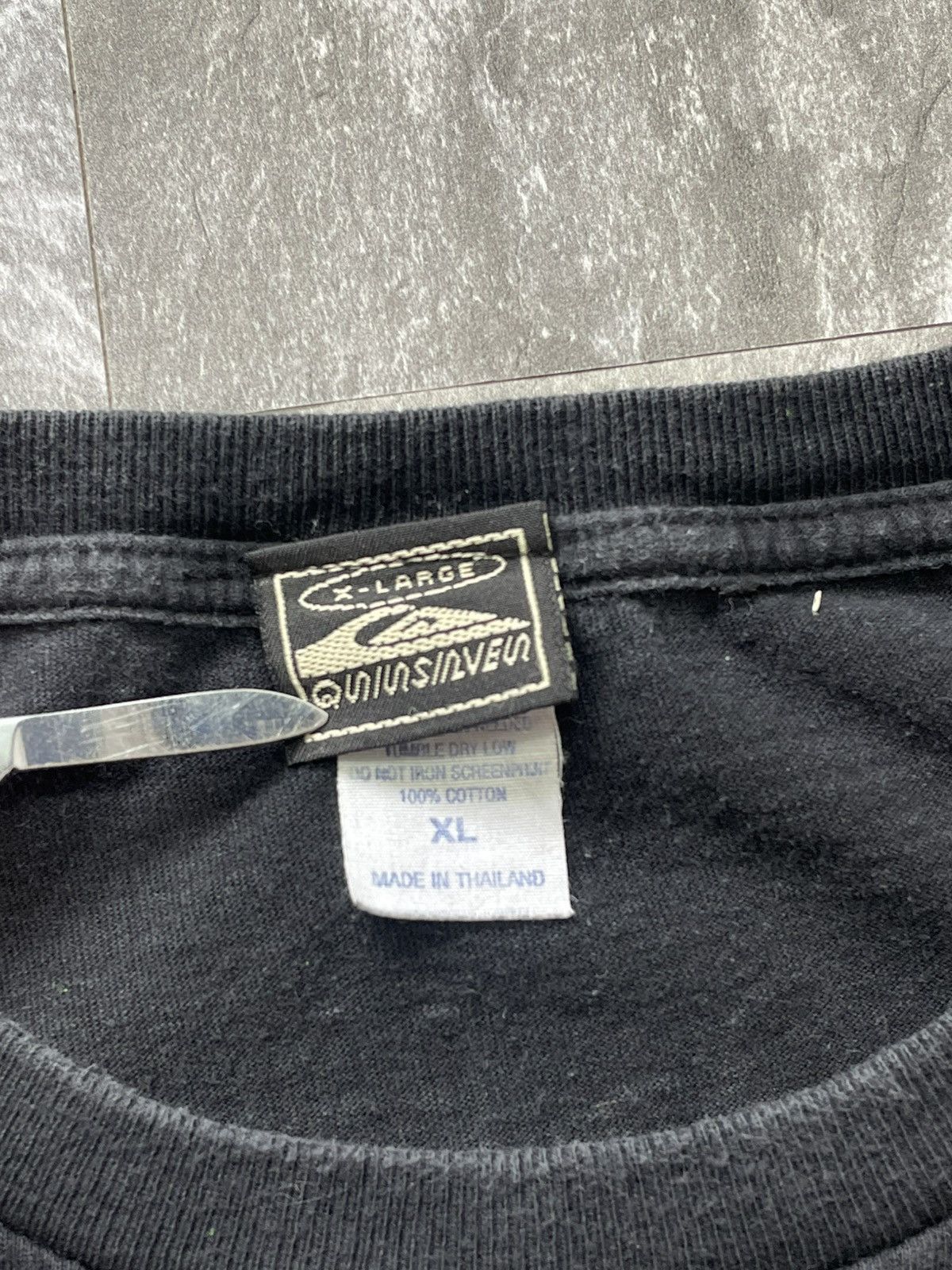 Quiksilver Vintage Quiksilver Big Logo Y2k Baggy Surf StyleT-shirt Size US XL / EU 56 / 4 - 5 Thumbnail
