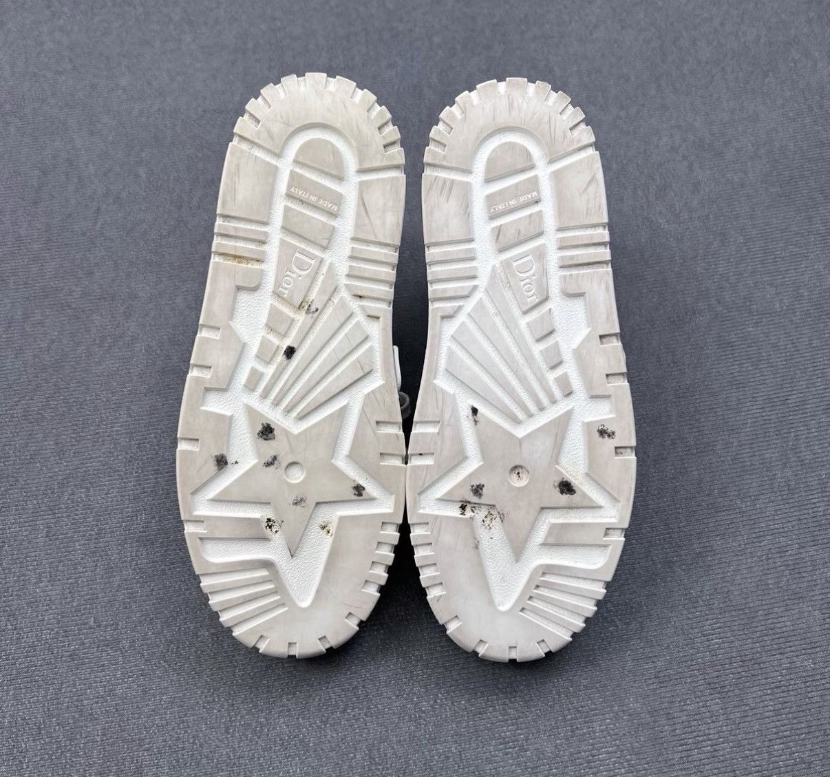 Dior DIOR ID White Low-Top Foil Print Logo Shell Toe Sneakers Size US 7 / IT 37 - 8 Thumbnail