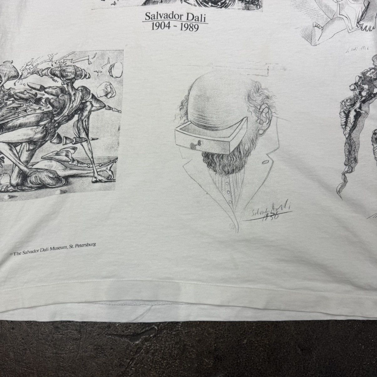 Vintage Vintage Salvador Dali Aop Art Tshirt Size US L / EU 52-54 / 3 - 5 Thumbnail
