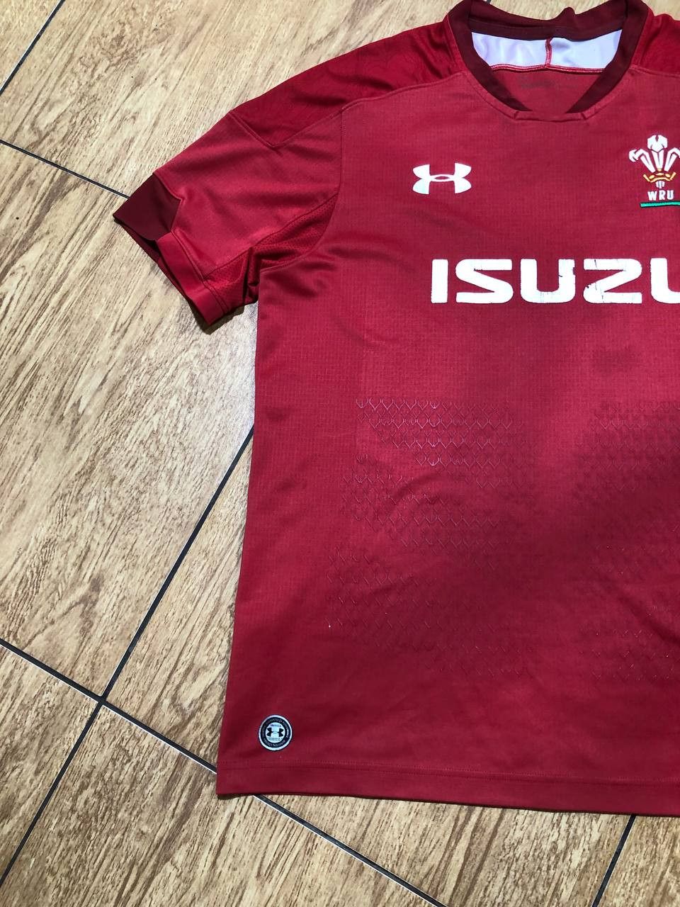 Under Armour Vintage UNDER ARMOUR Wales Home 2019 Shirt Rugby Jersey Size US XL / EU 56 / 4 - 6 Thumbnail